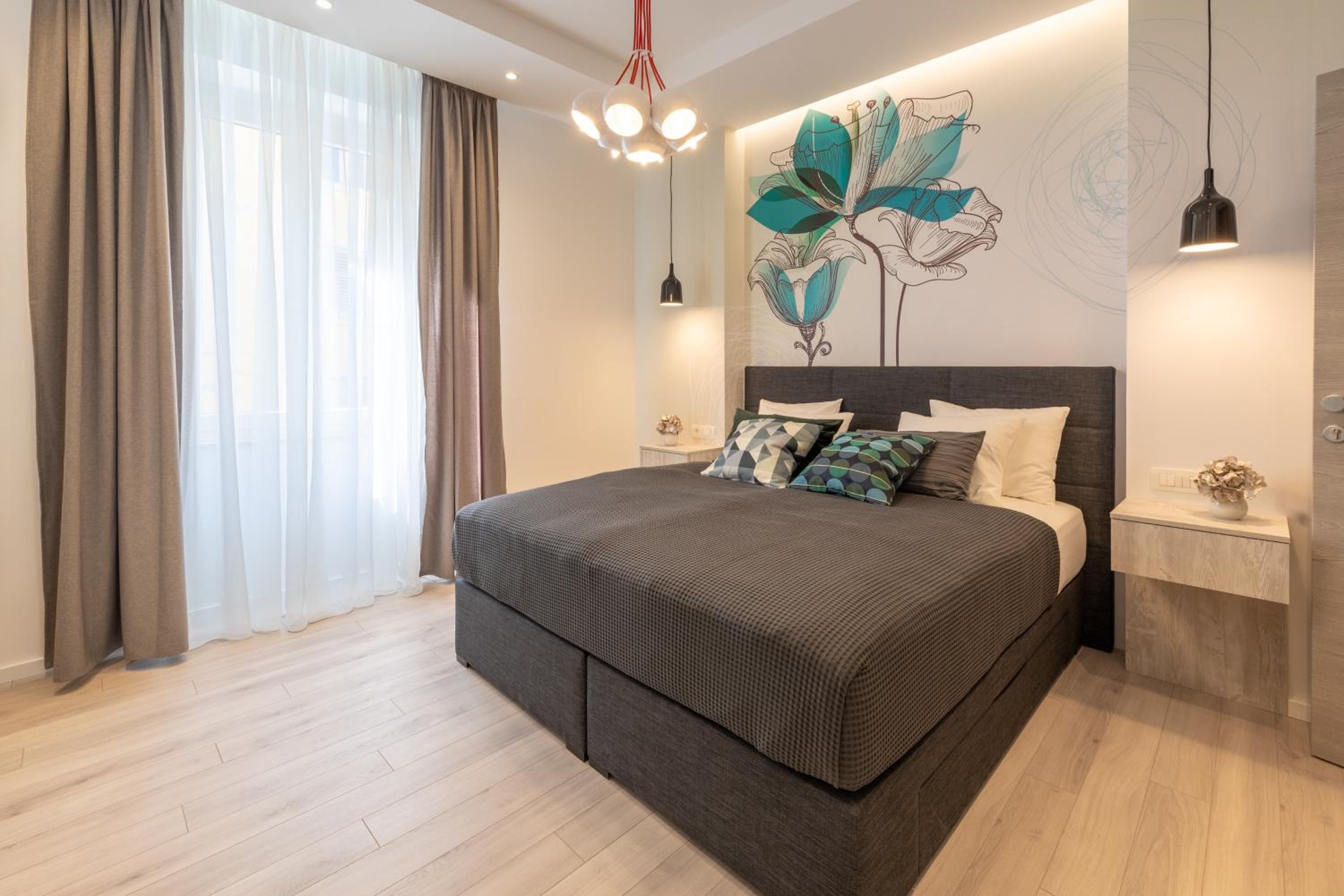 Deluxe King Room photo 3