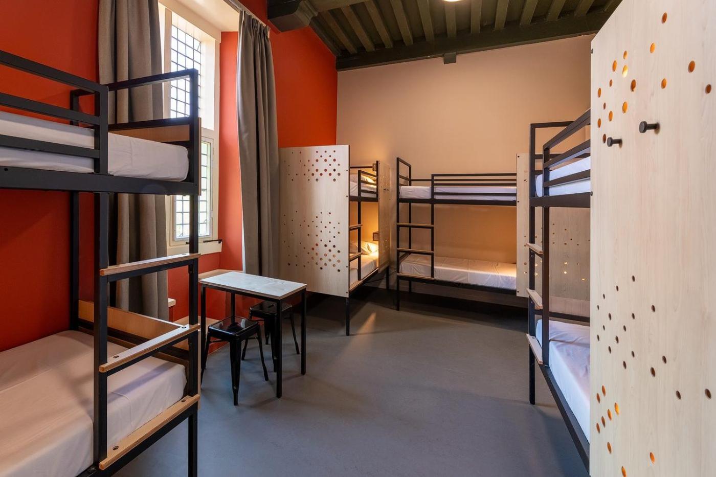 Bed in 6-Bed Mixed Dormitory Room