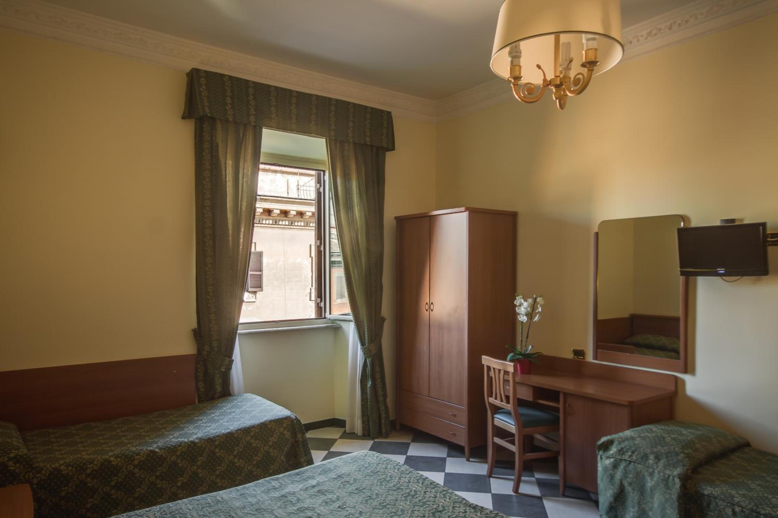 Quadruple Room photo 1