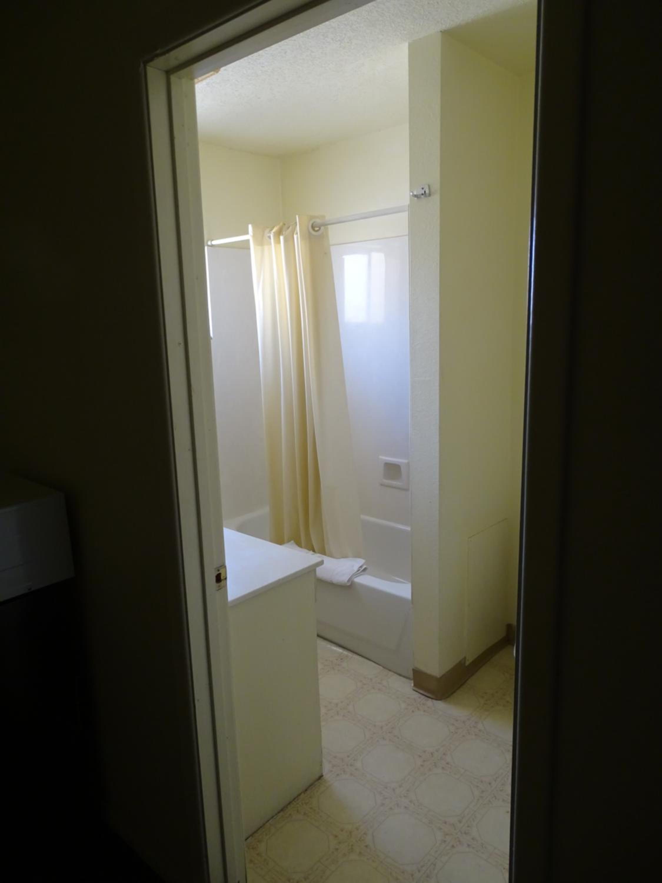 Standard Queen Room photo 2