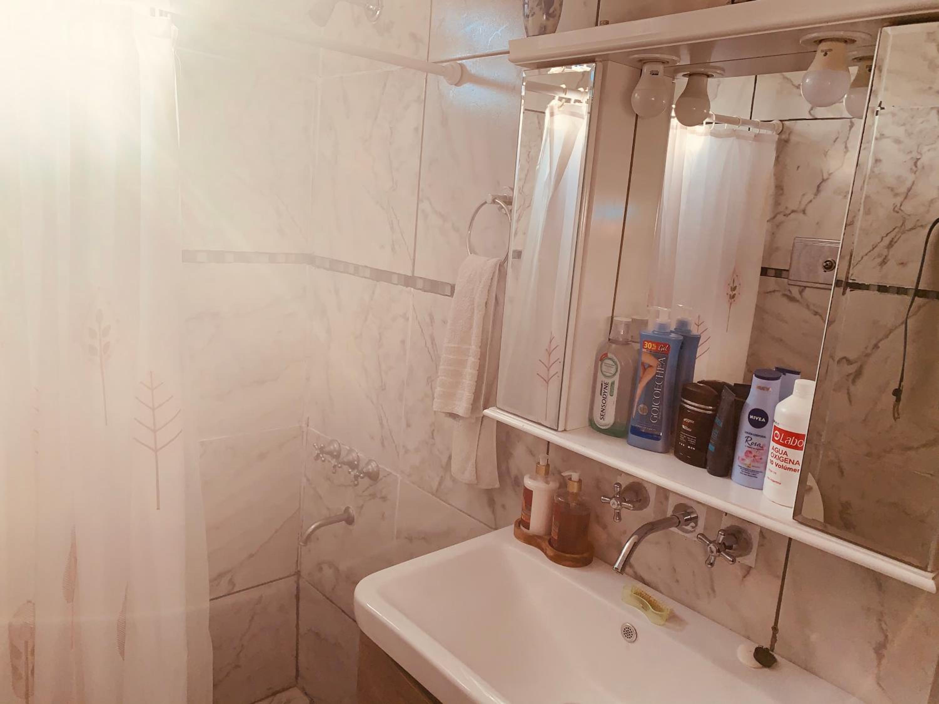 Triple Room with Private Bathroom photo 3