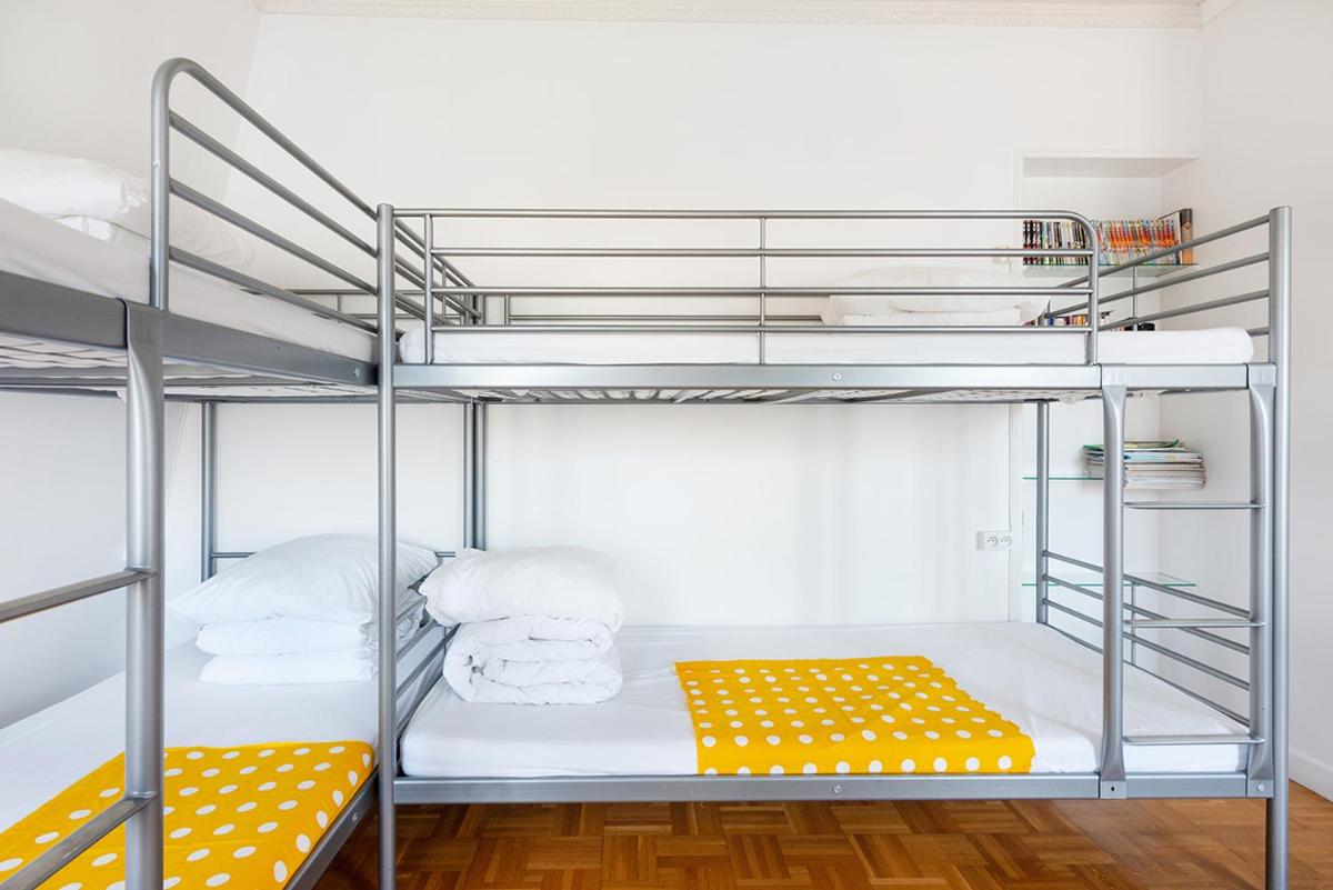 Bunk Bed in Male Dormitory Room  photo 2