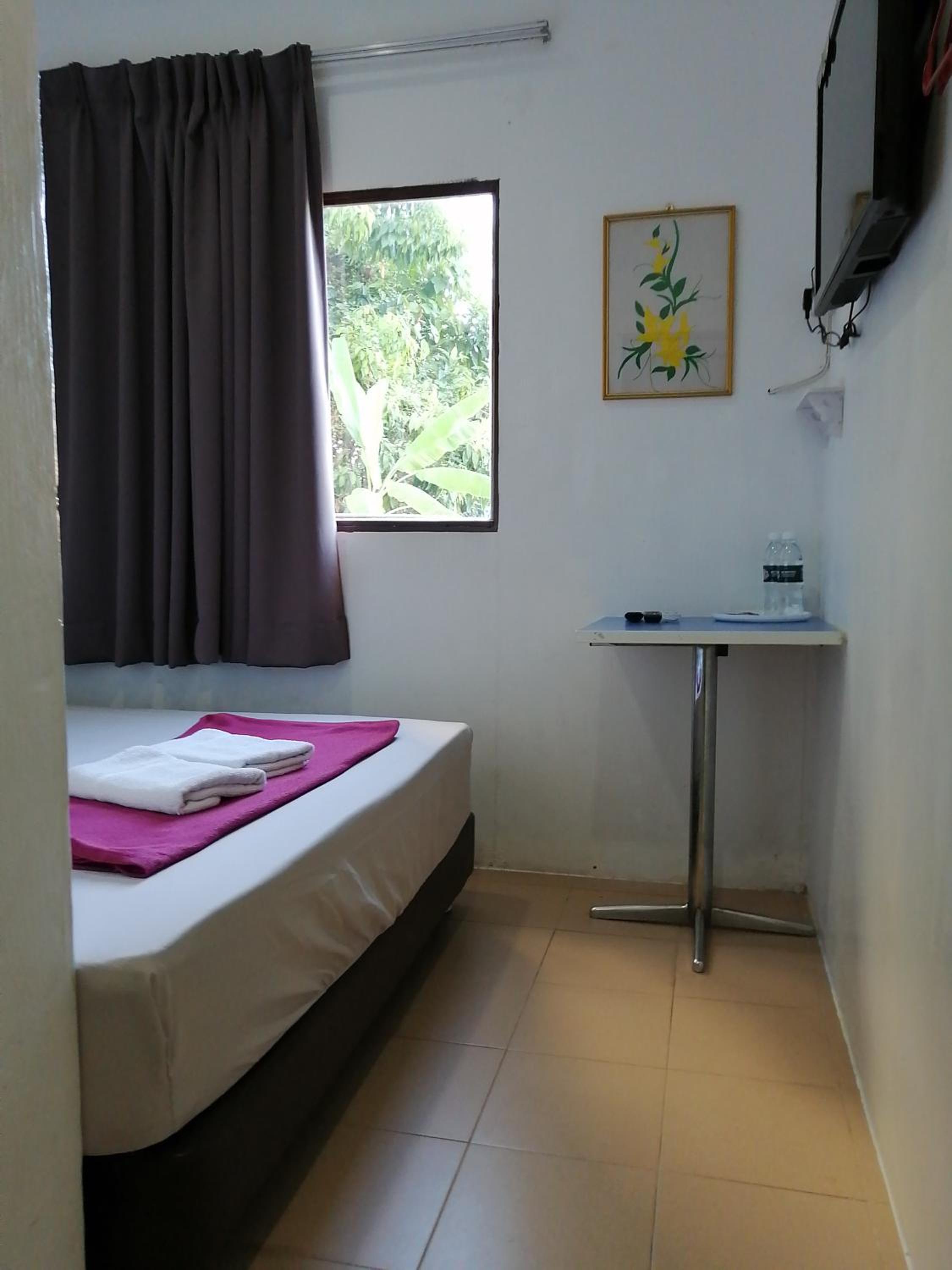 Budget Double Room photo 1