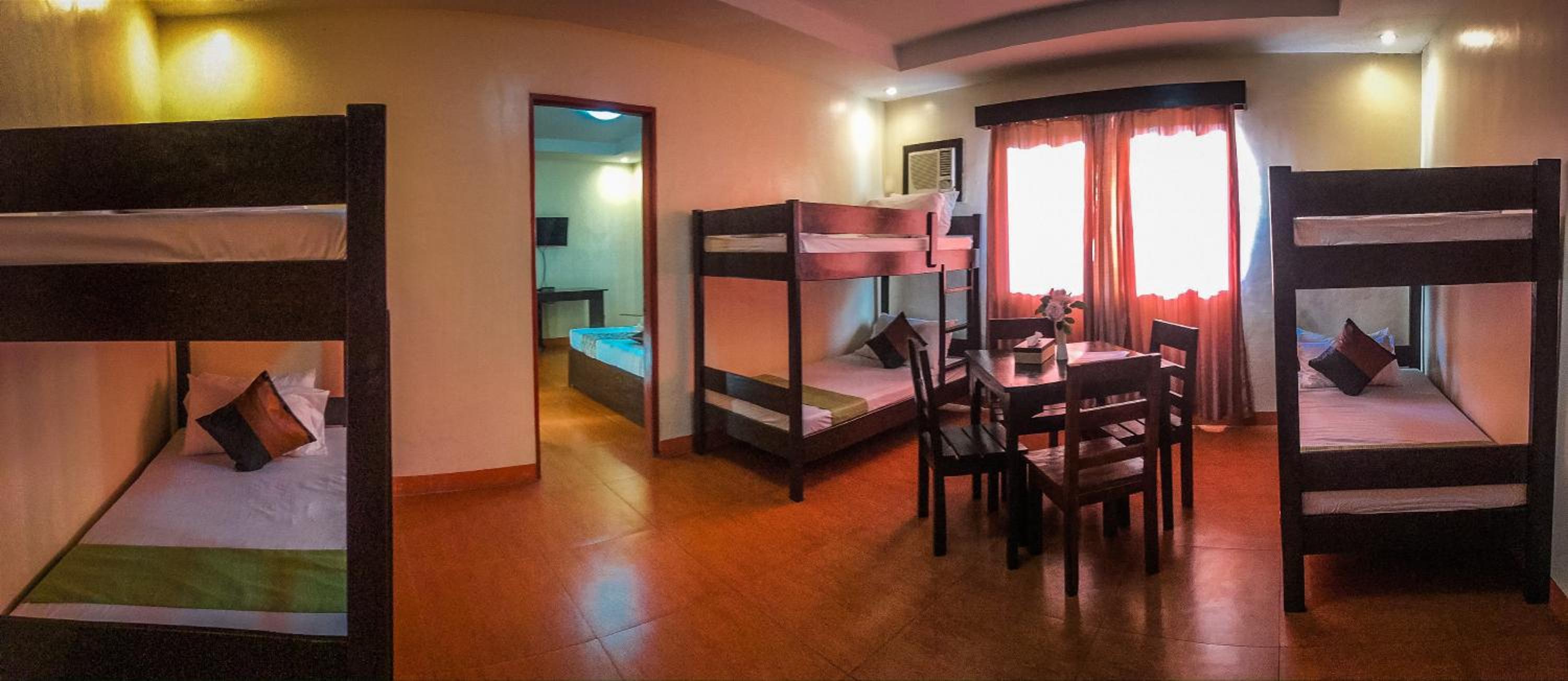 Family Double Room photo 2