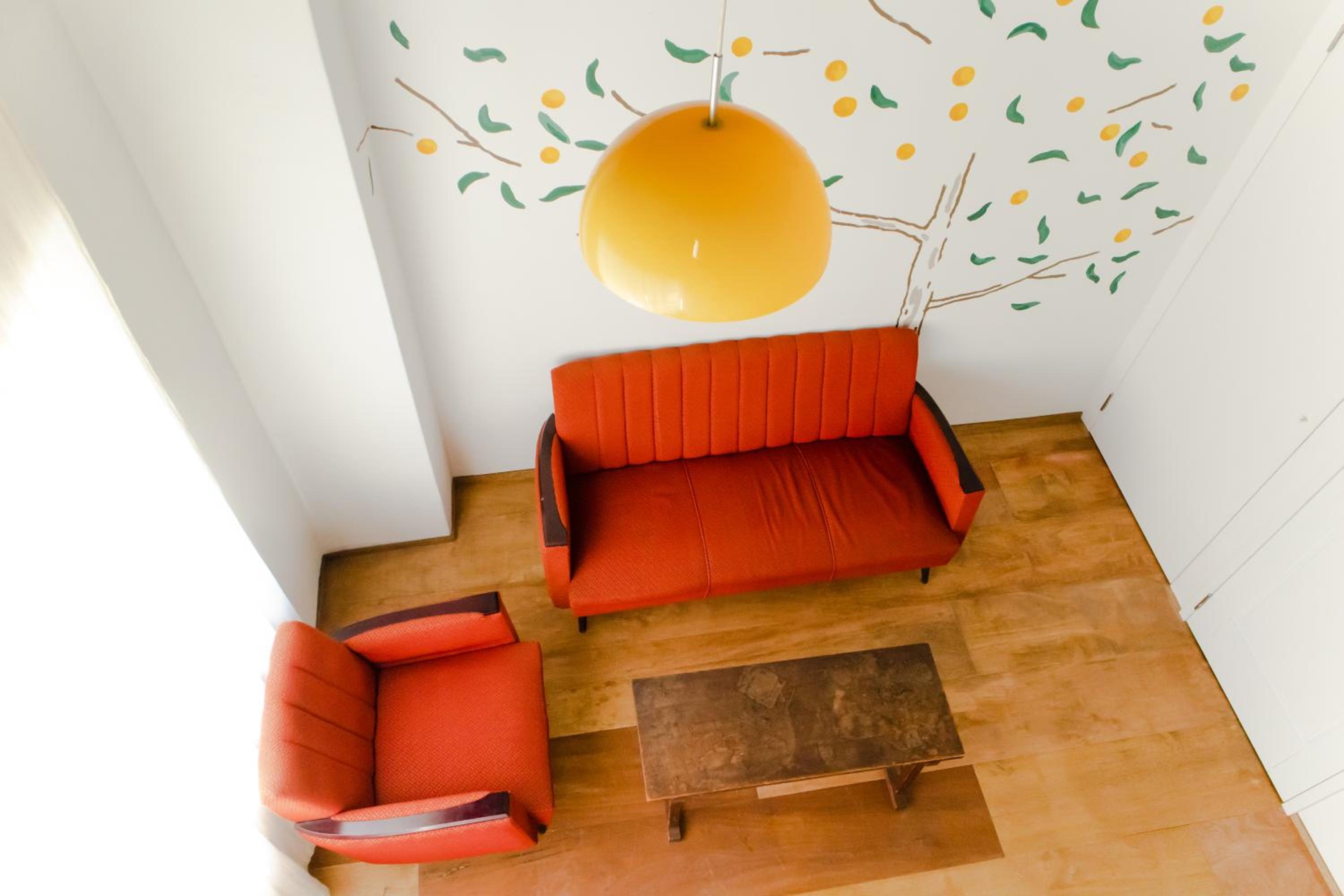 Standard Twin Room with Sofa - Photo 13