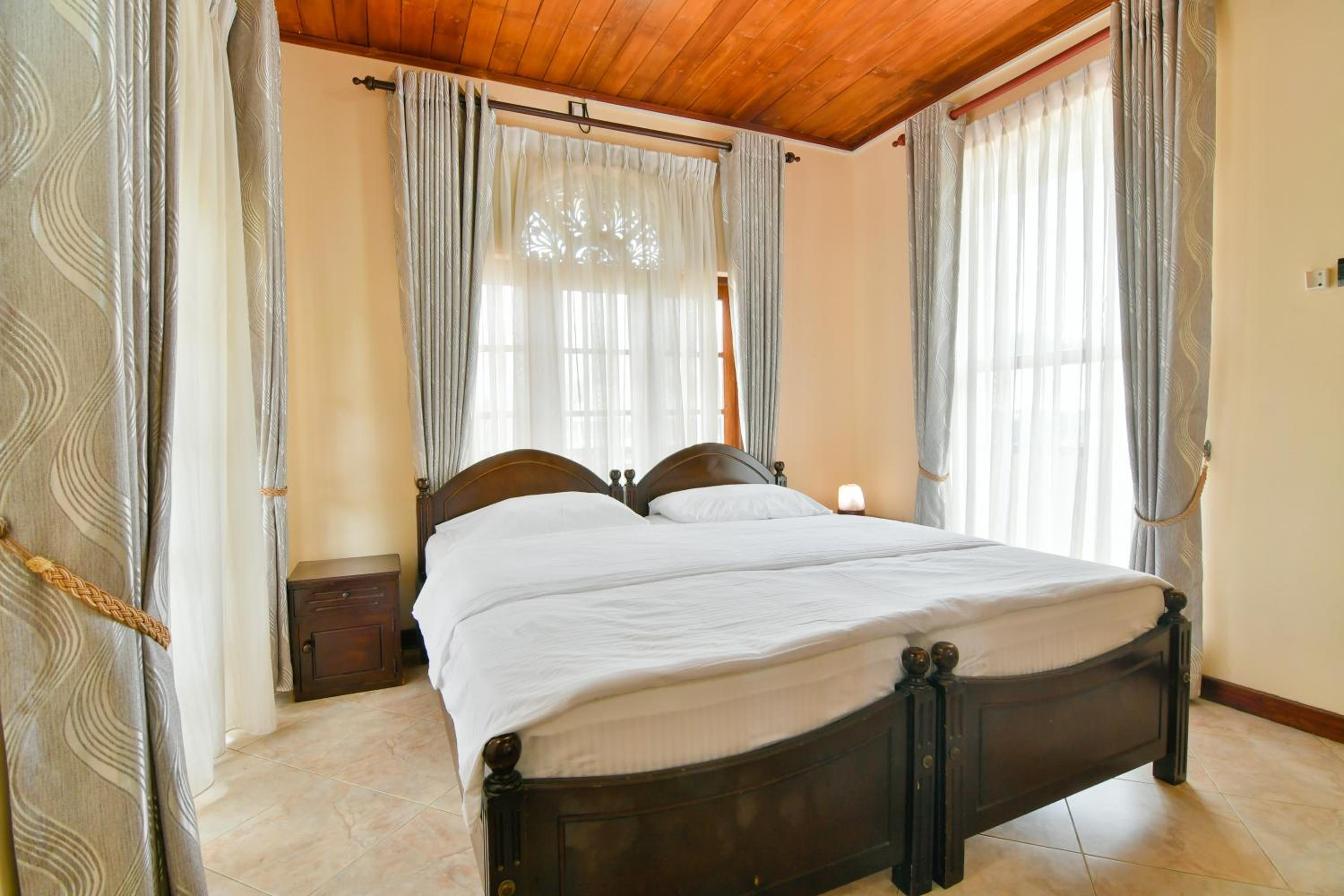 Deluxe Double or Twin Room with Balcony