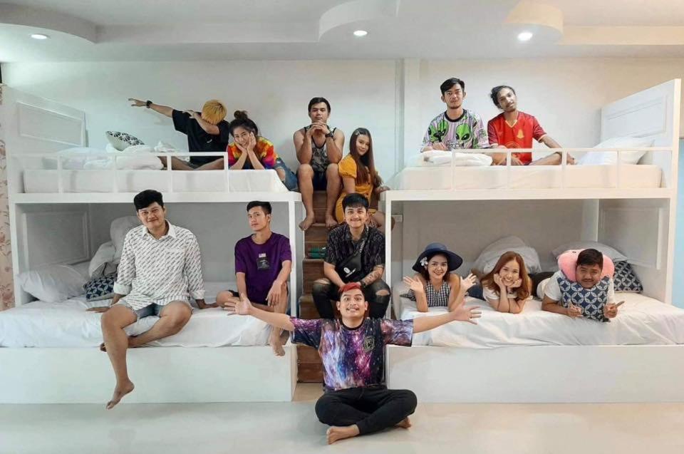 Family Studio - Photo 2