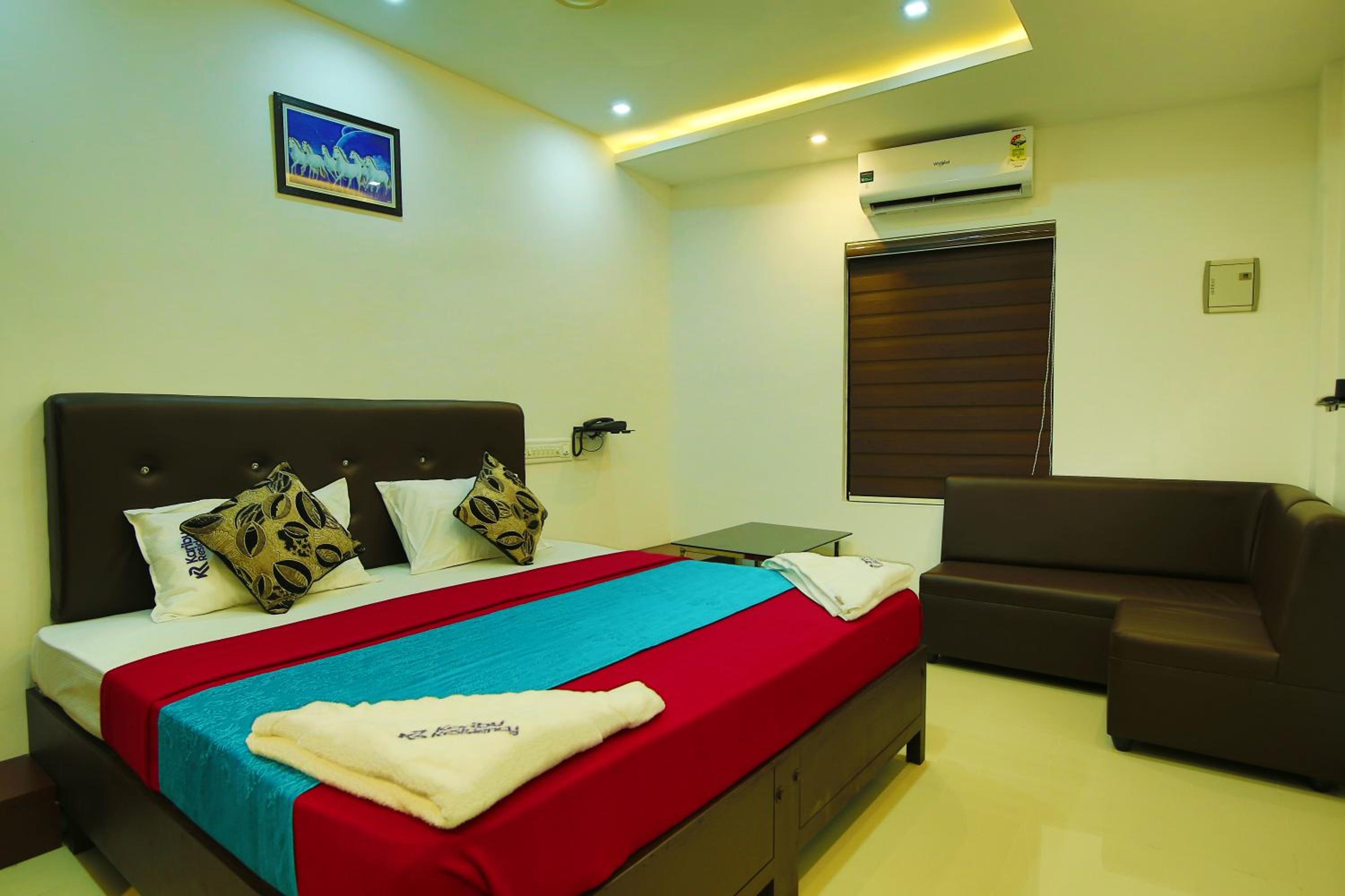 Deluxe Double Room - Photo 1