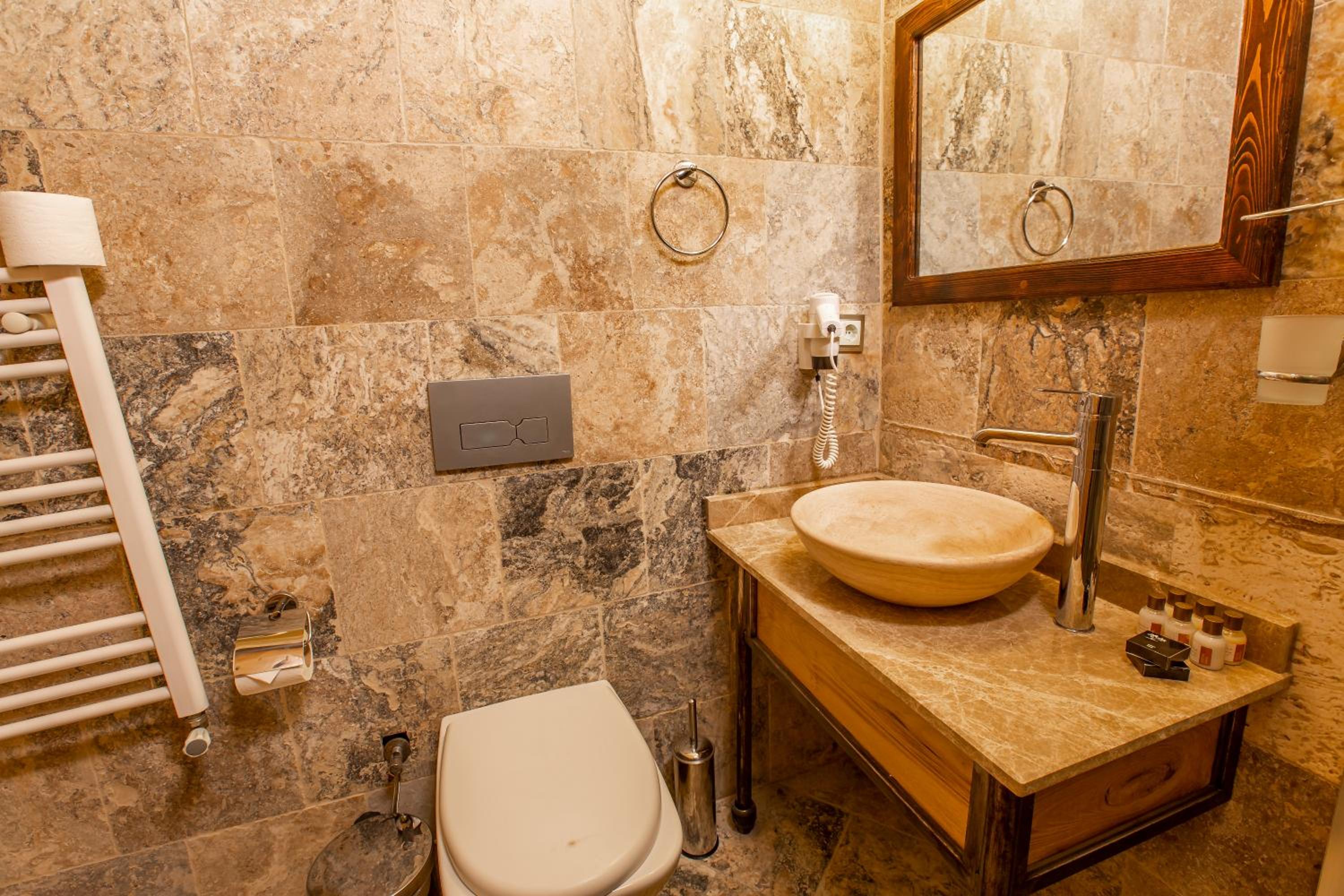 Standard Triple Room - Photo 4