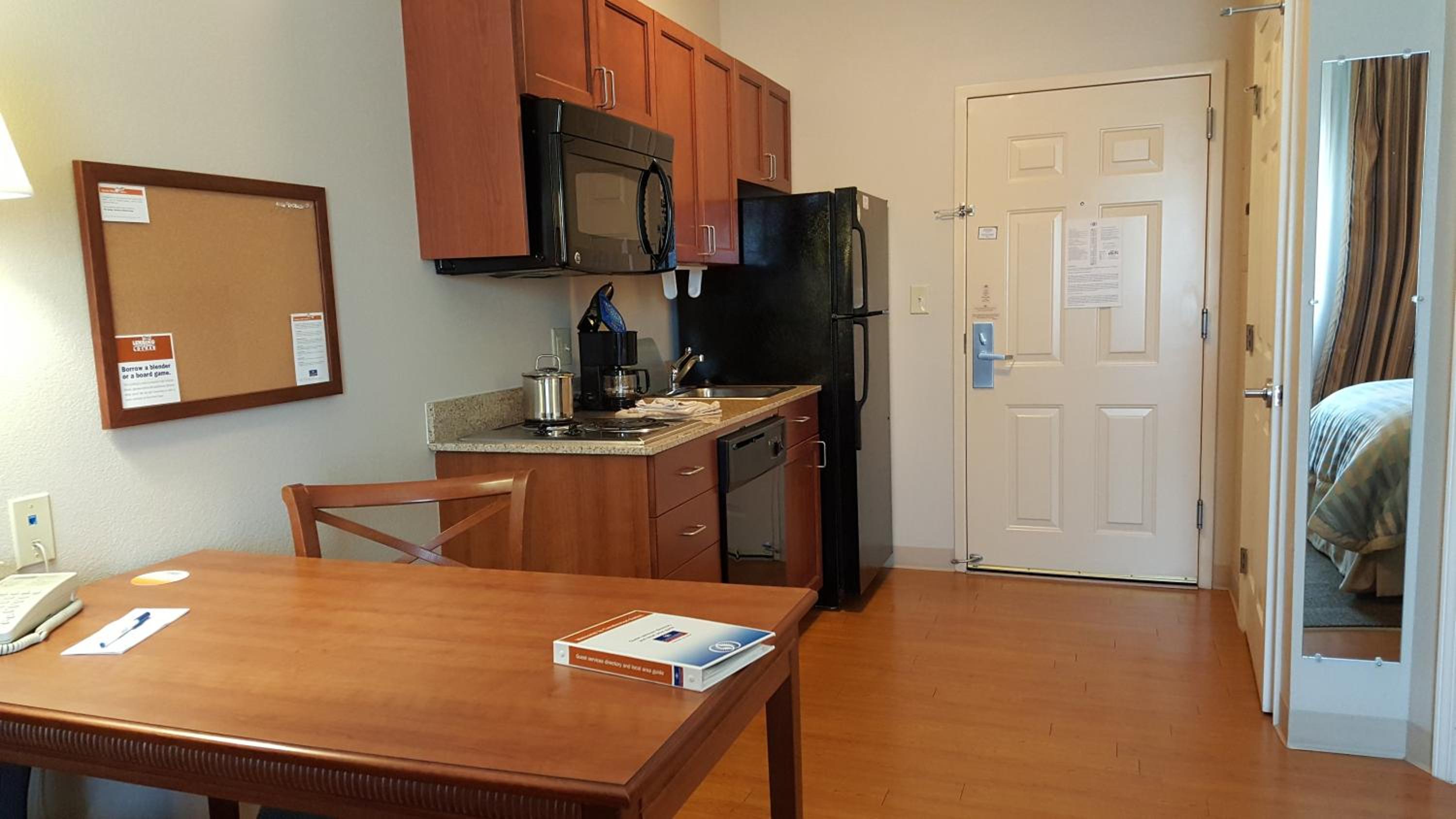 Studio Suite - Photo 1