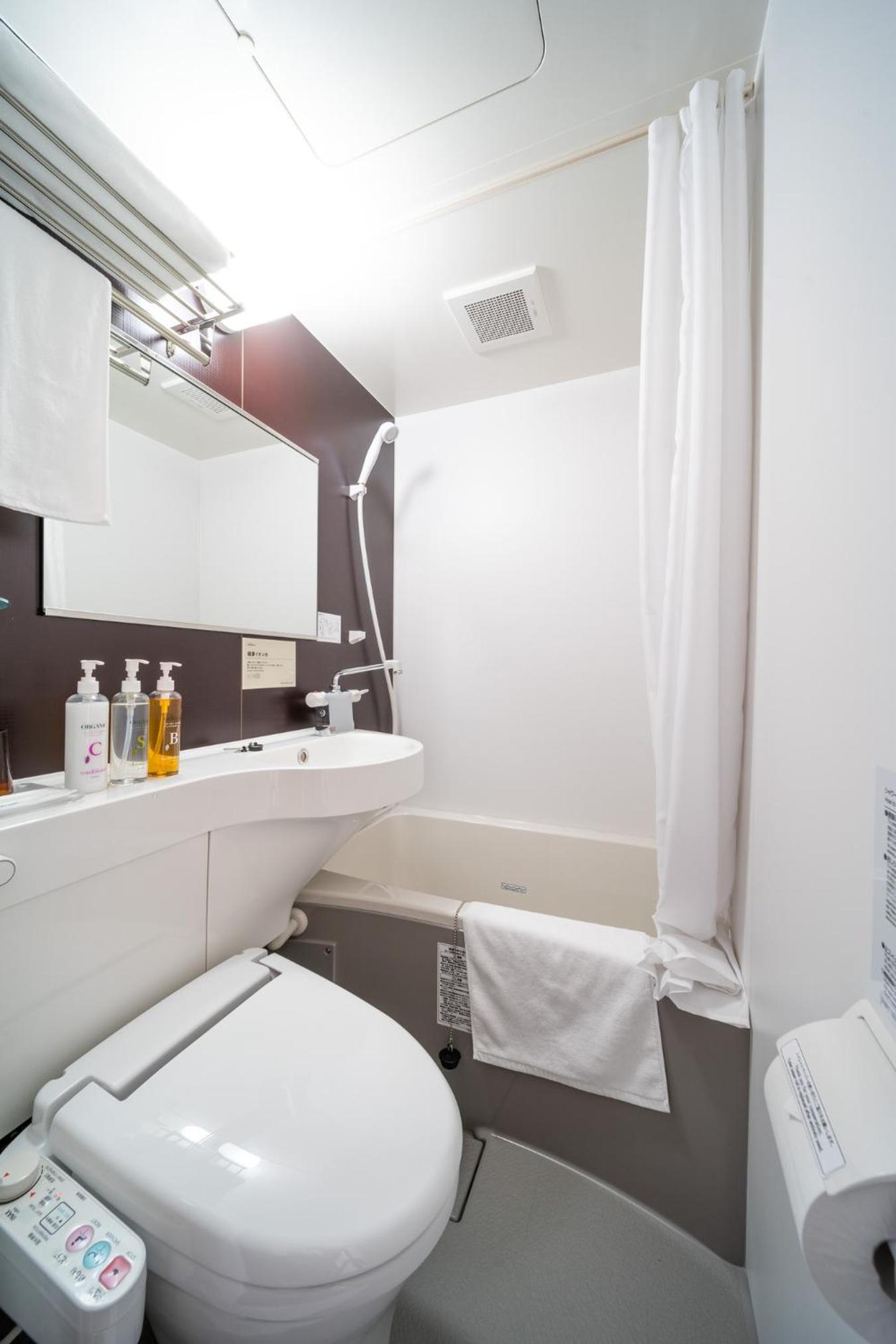 Economy Double Room - Non-Smoking - Photo 7