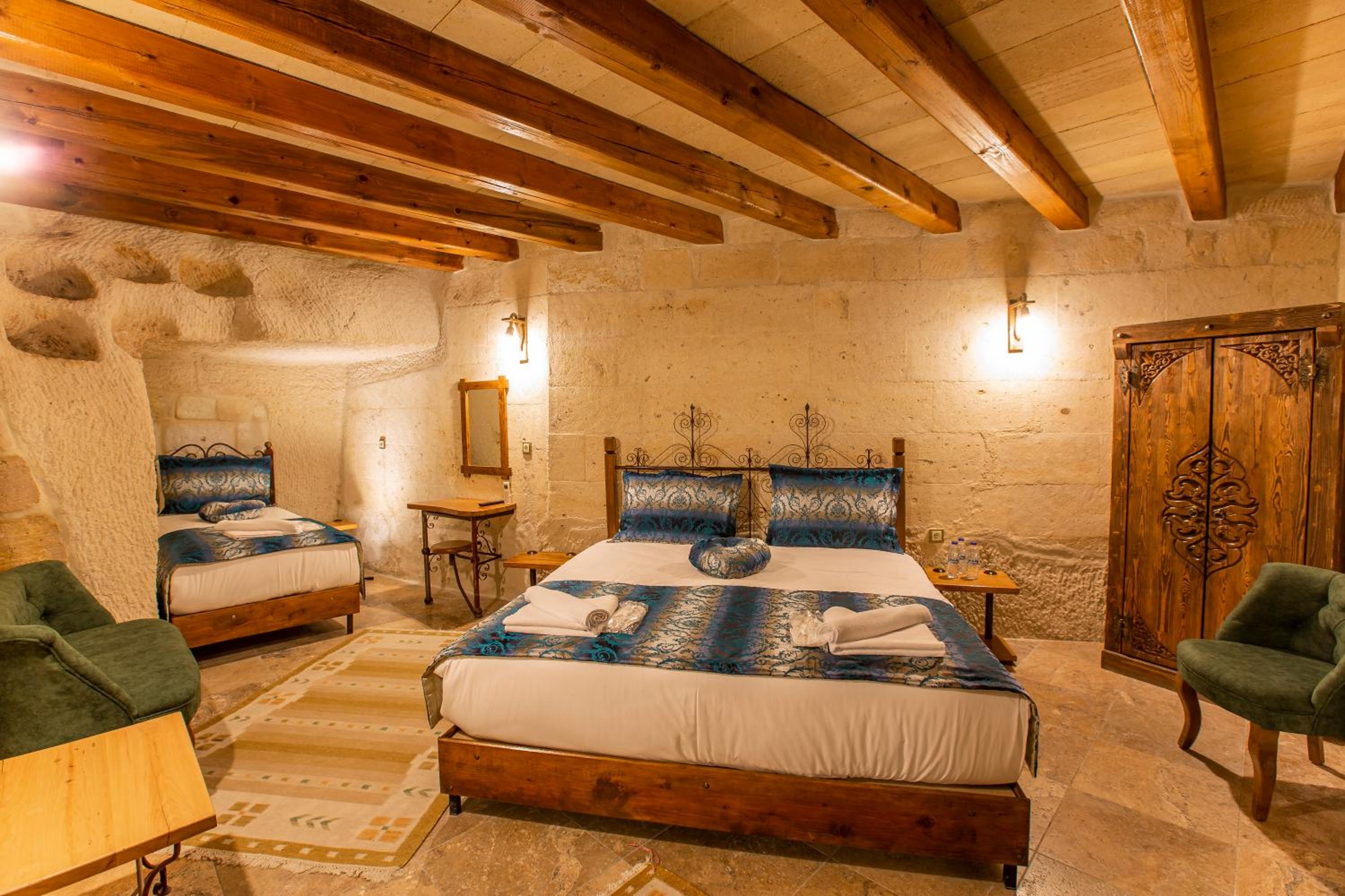 Standard Triple Room - Photo 5