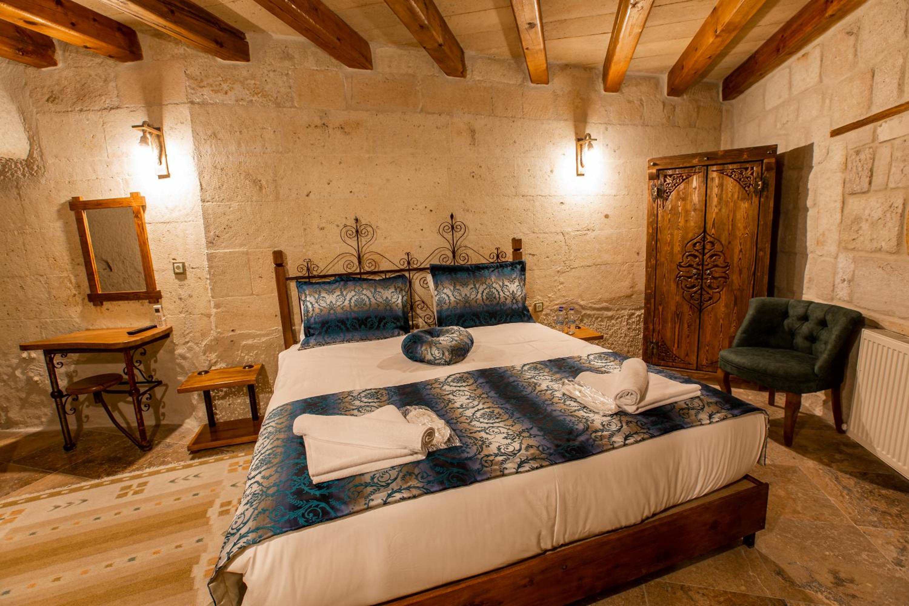 Standard Triple Room - Photo 7