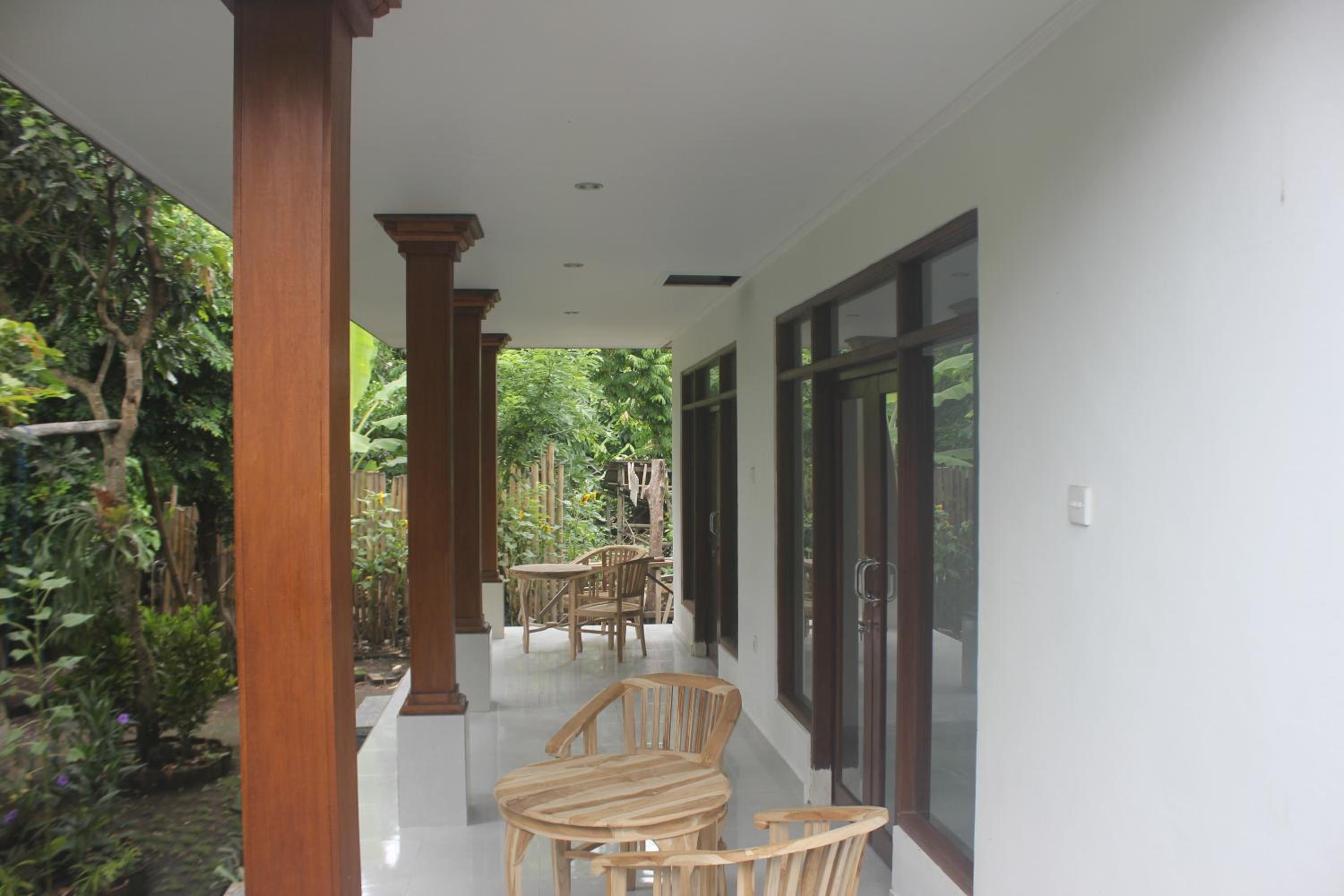 Standard Double Room - Photo 15