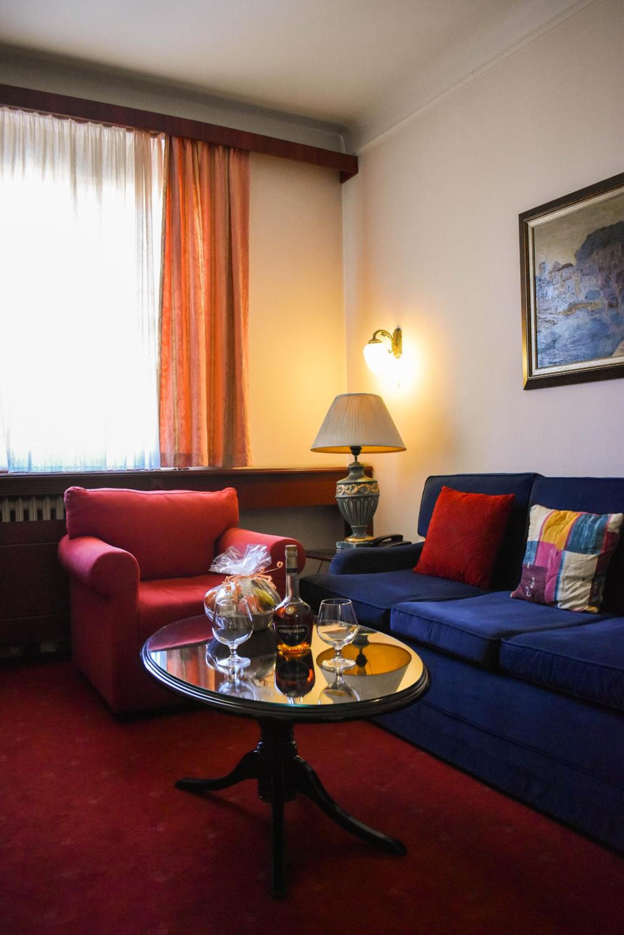 Suite photo 1