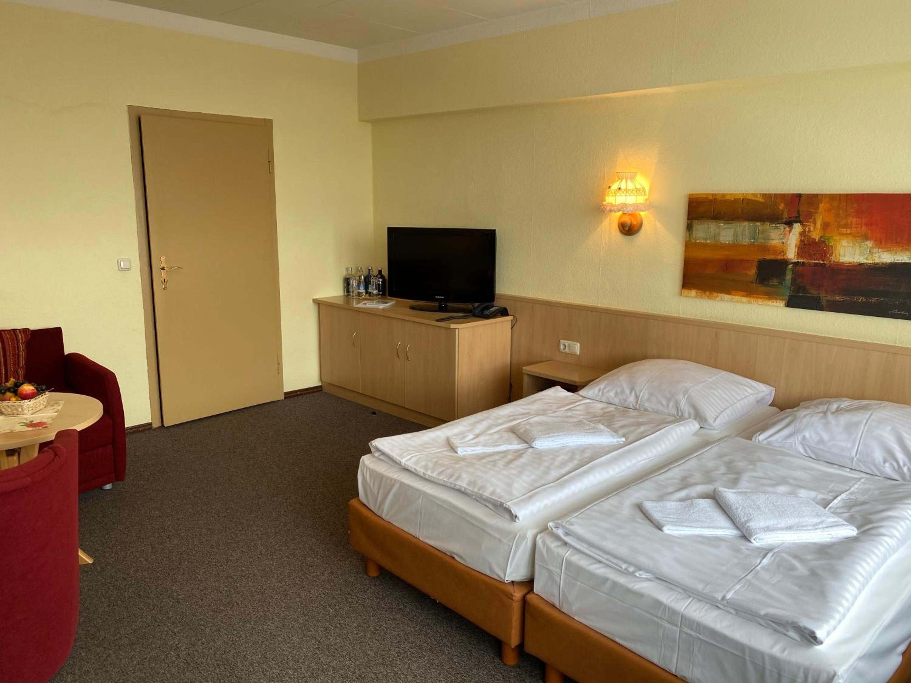 Standard Double Room - Photo 1