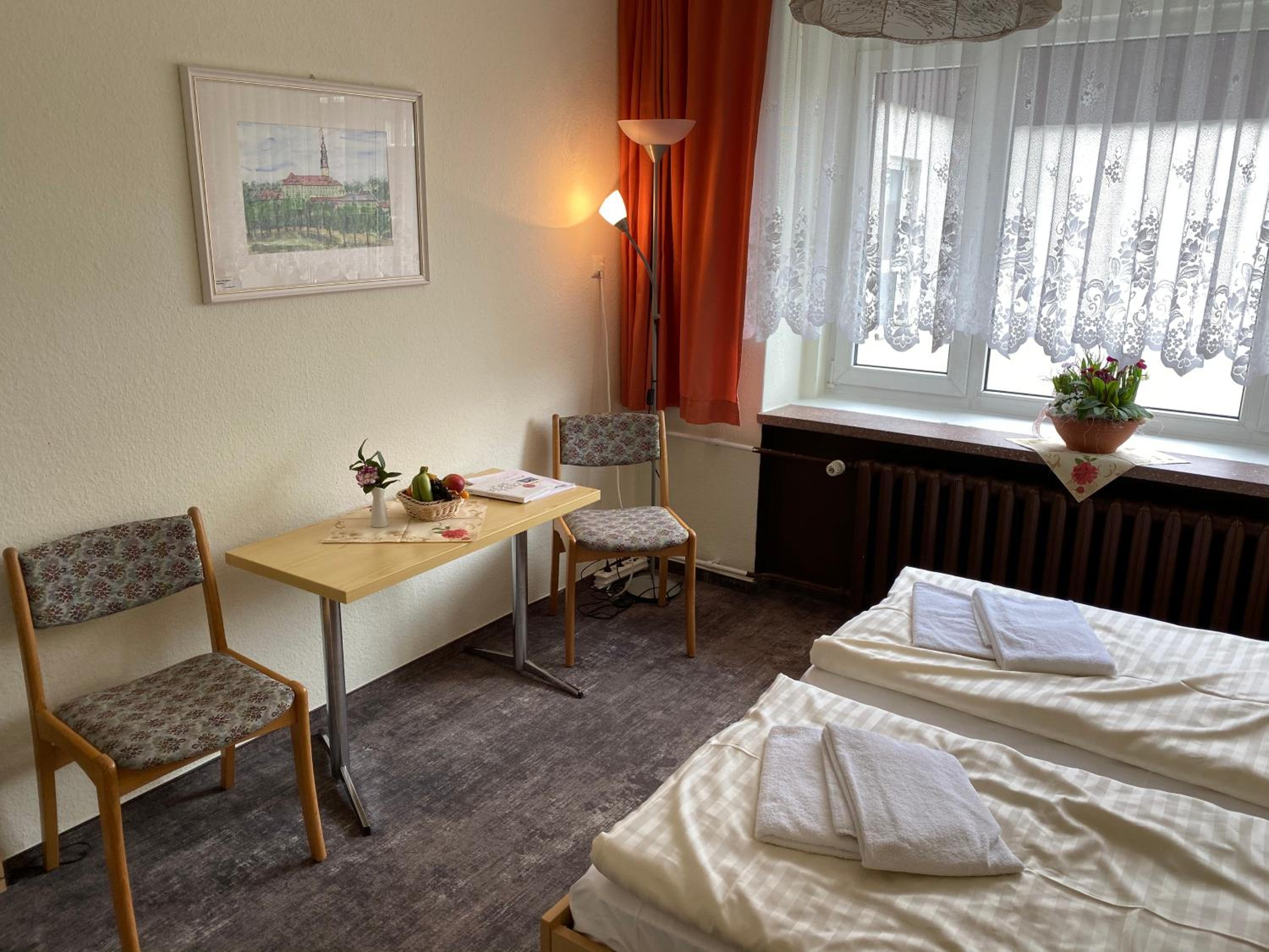 Economy Double Room - Photo 3