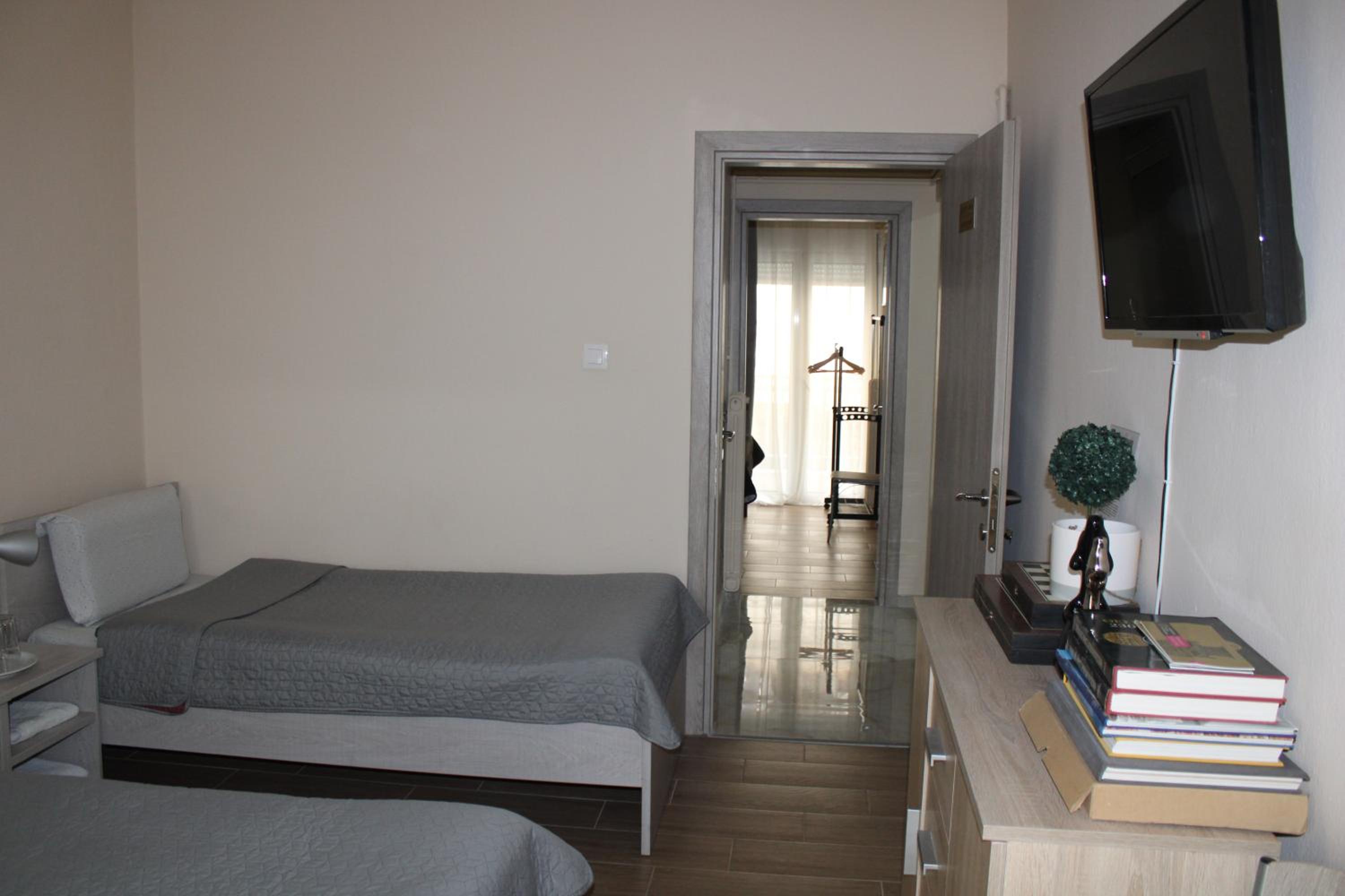 Apartment - Photo 24