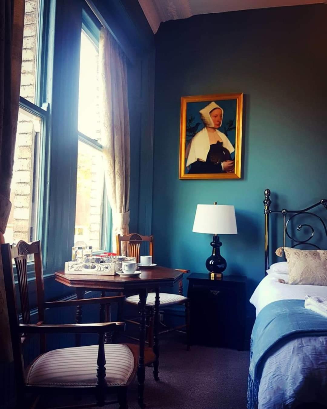 Double Room - Photo 5