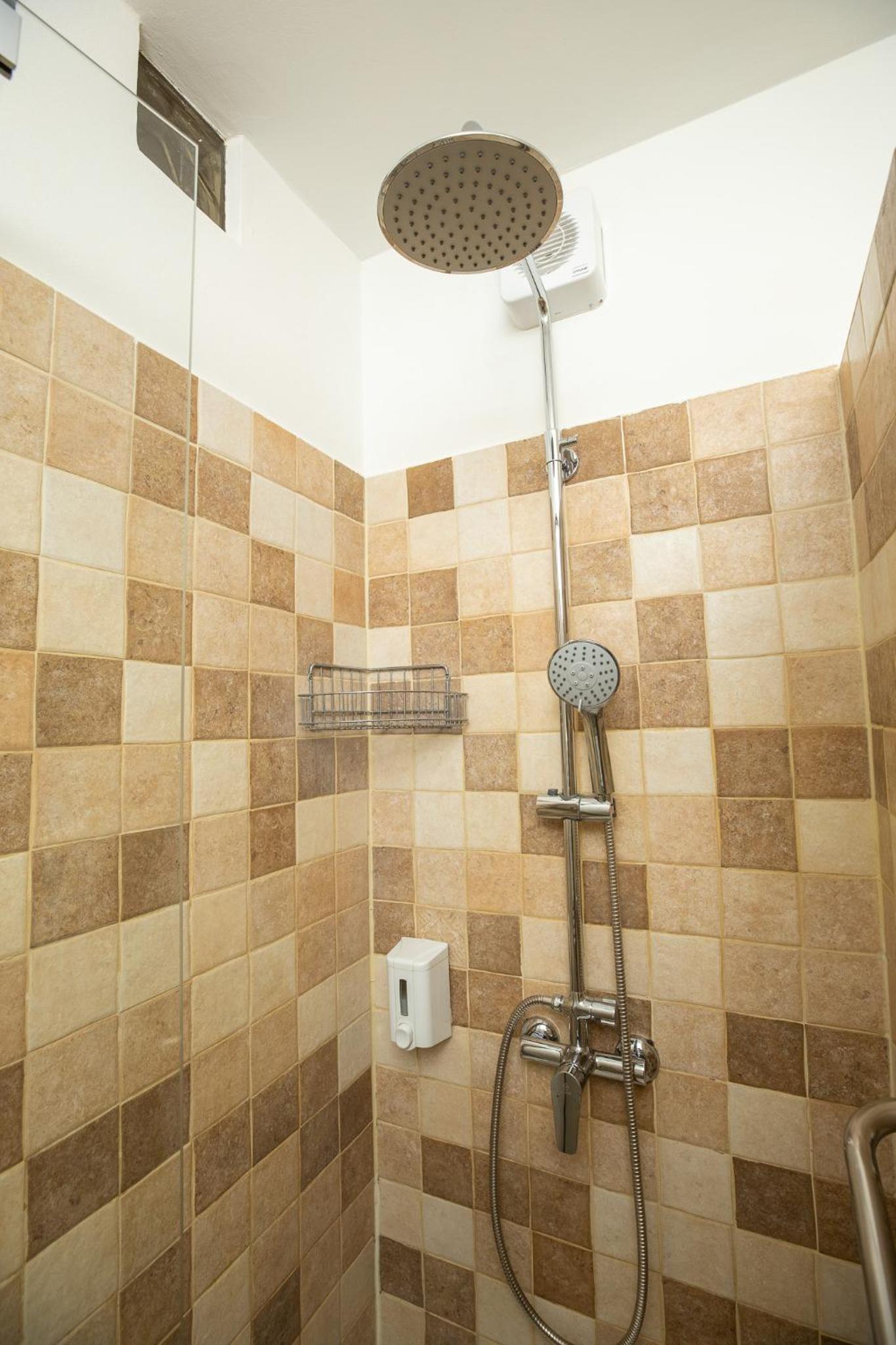 Double or Twin Room - Photo 2