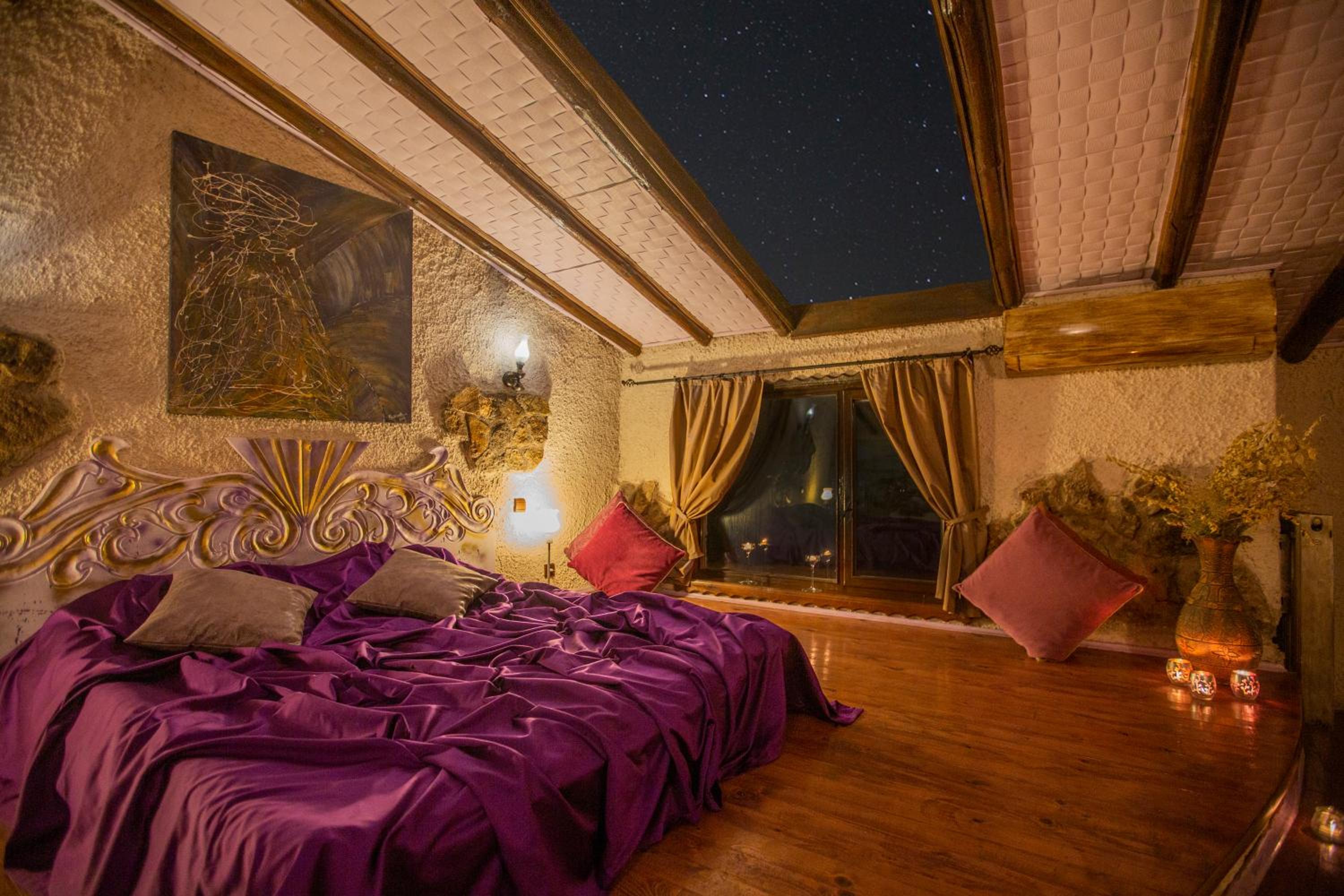 Large Double Room photo 1