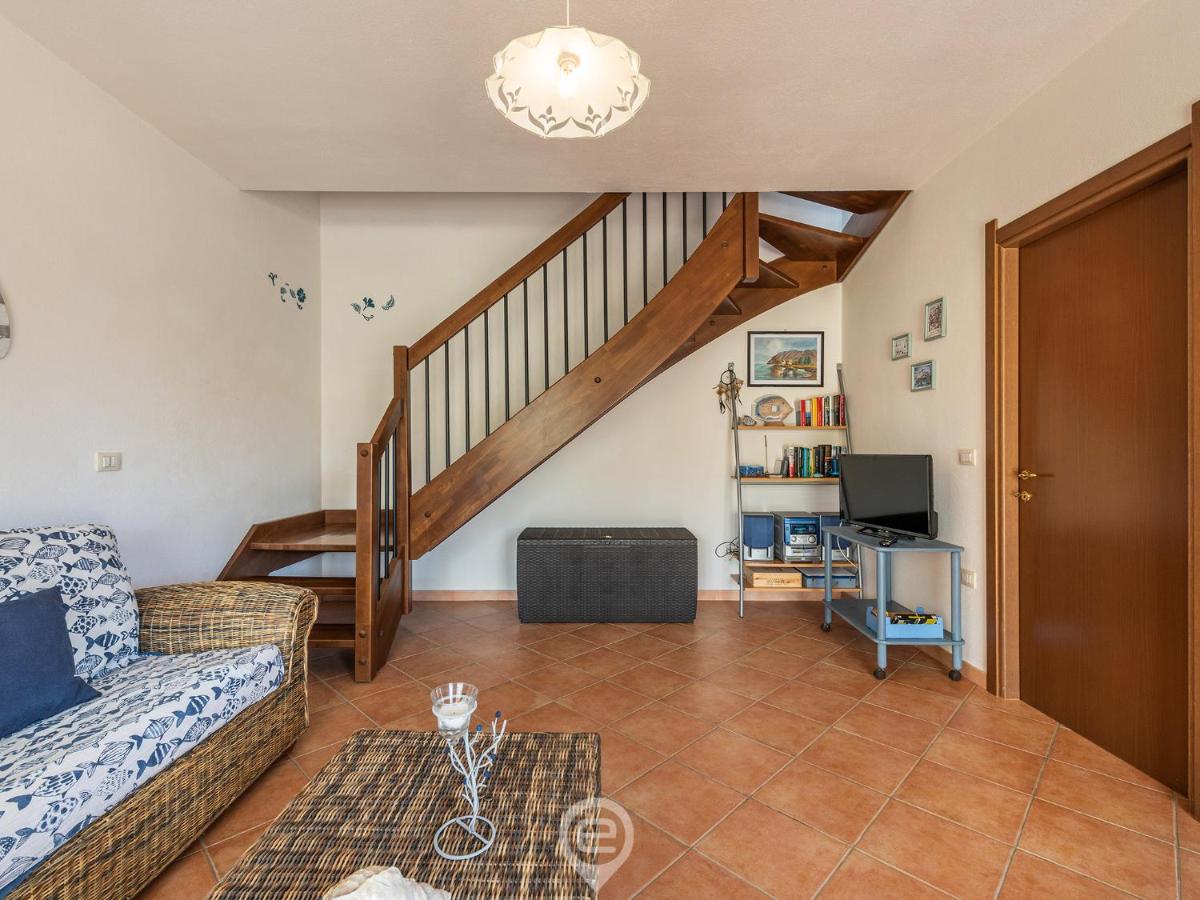 Two-Bedroom House photo 3
