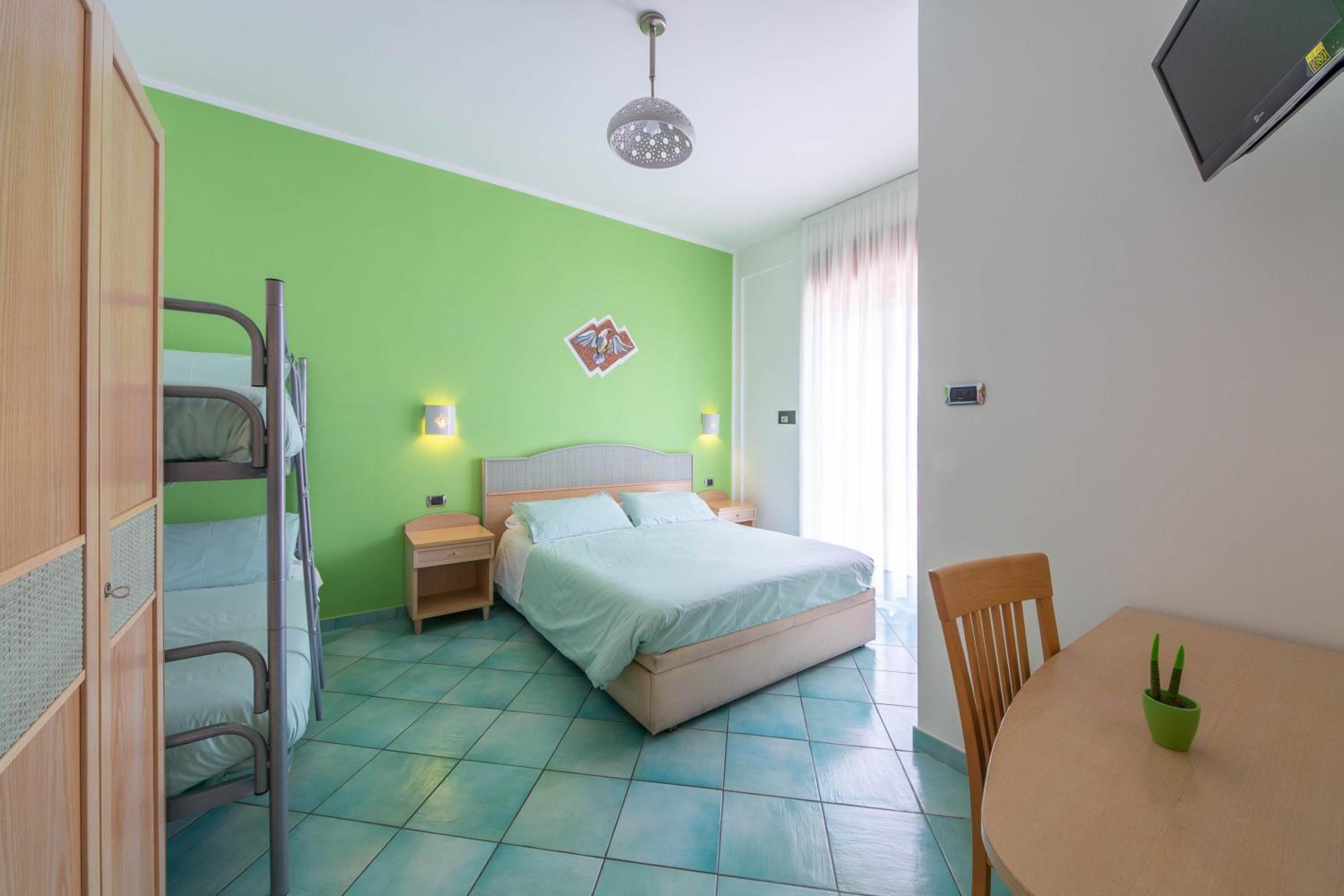 Deluxe Double Room with Balcony photo 1