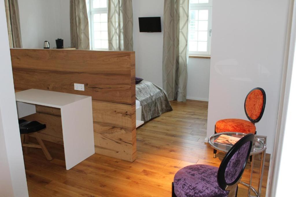 Large Double Room photo 2