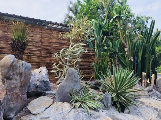 Quadruple Room with Garden View - Photo 1