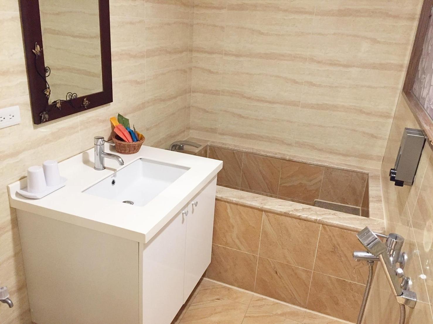 Double Room with Sea View - Photo 6