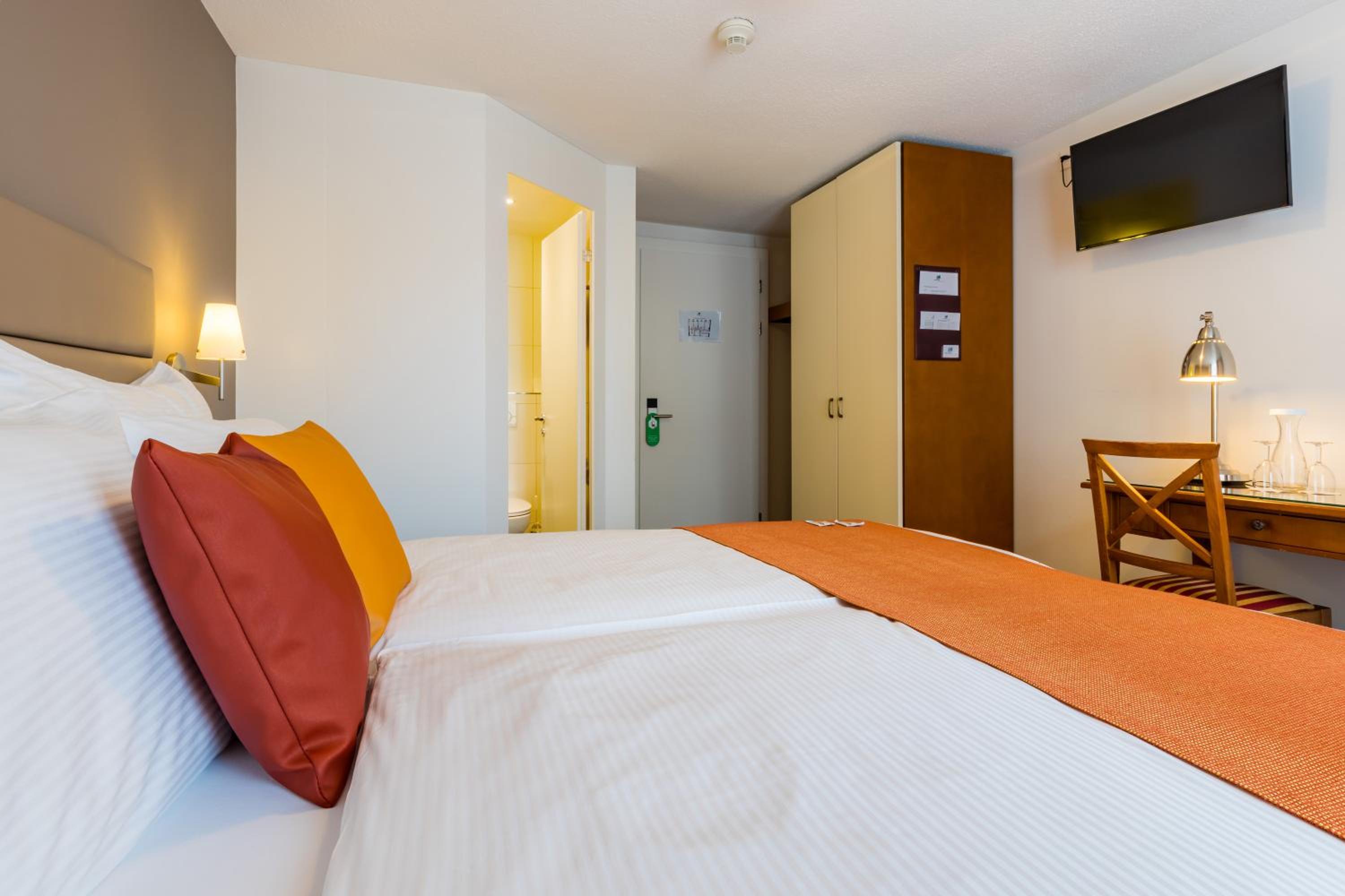 Double room city side 14m2 - Photo 1