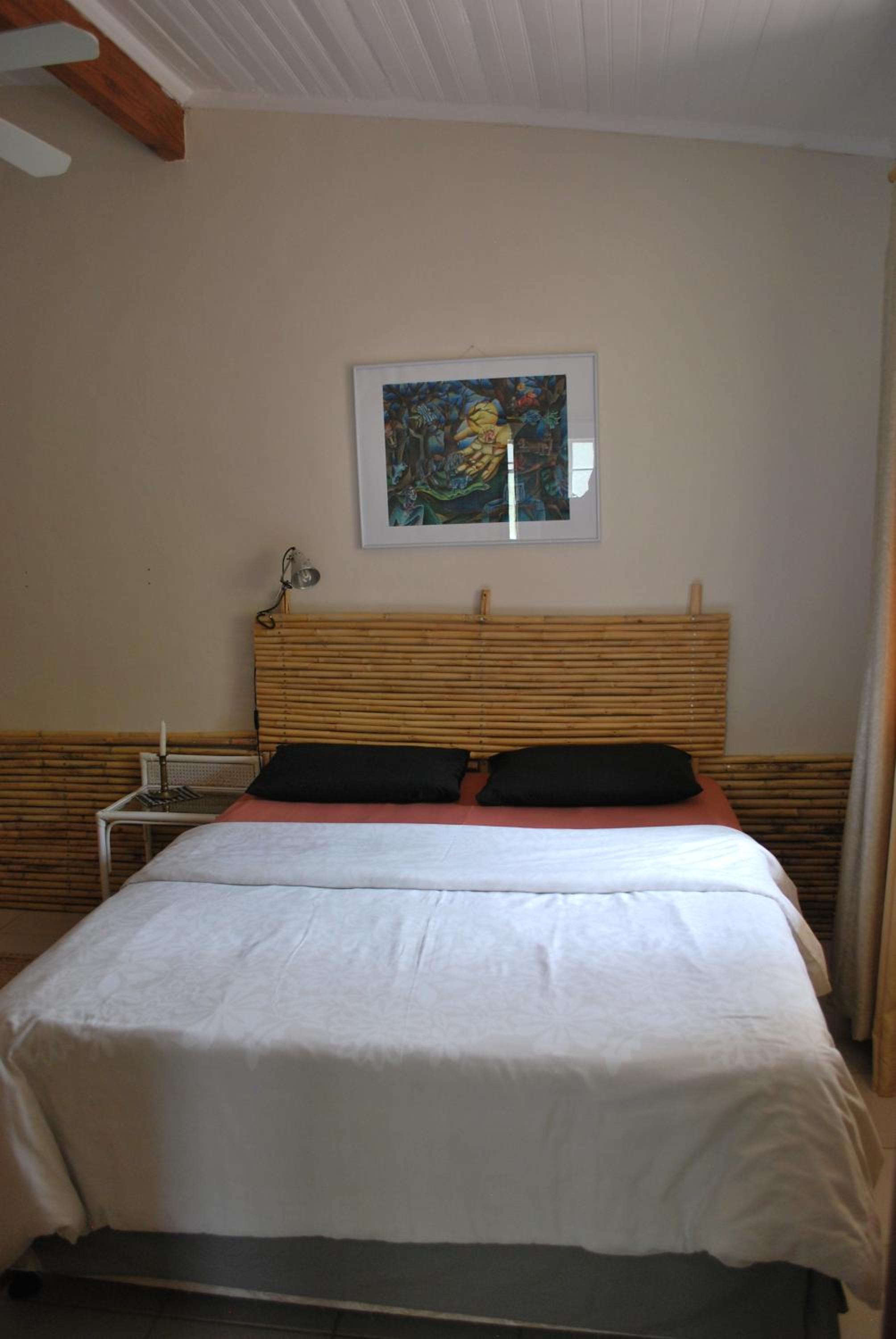Double Room with Private Bathroom - Photo 3