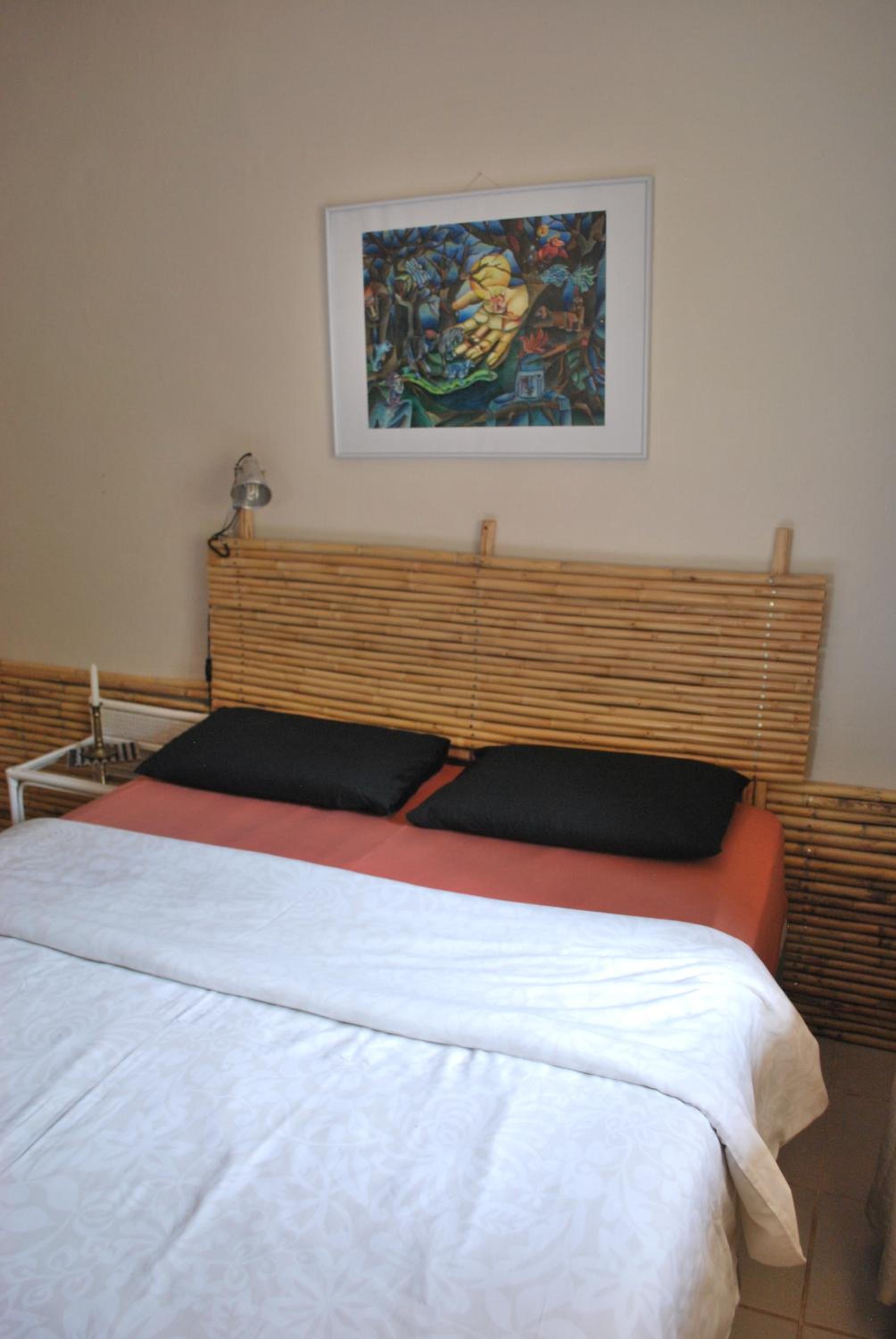 Double Room with Private Bathroom - Photo 2