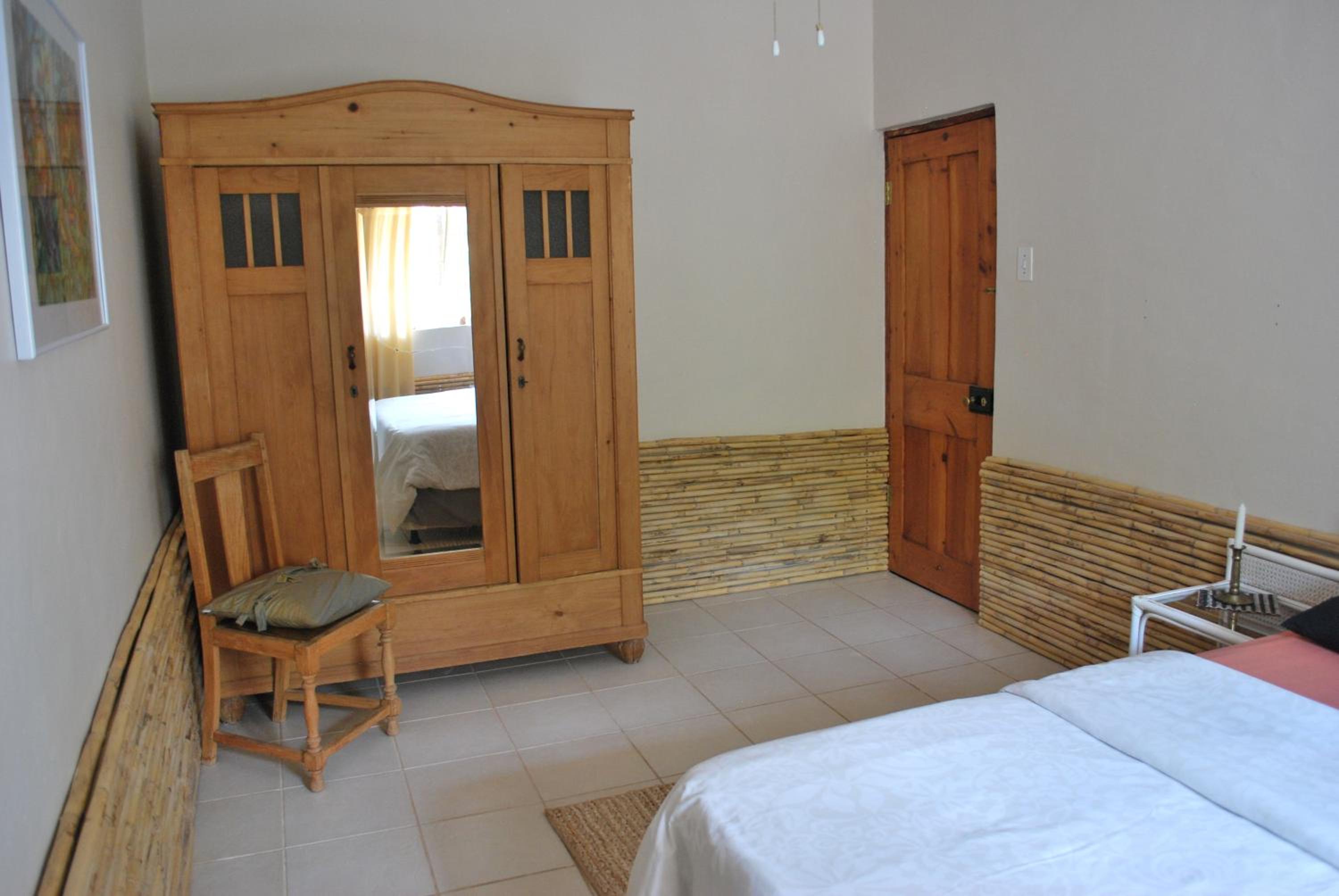 Double Room with Private Bathroom - Photo 6