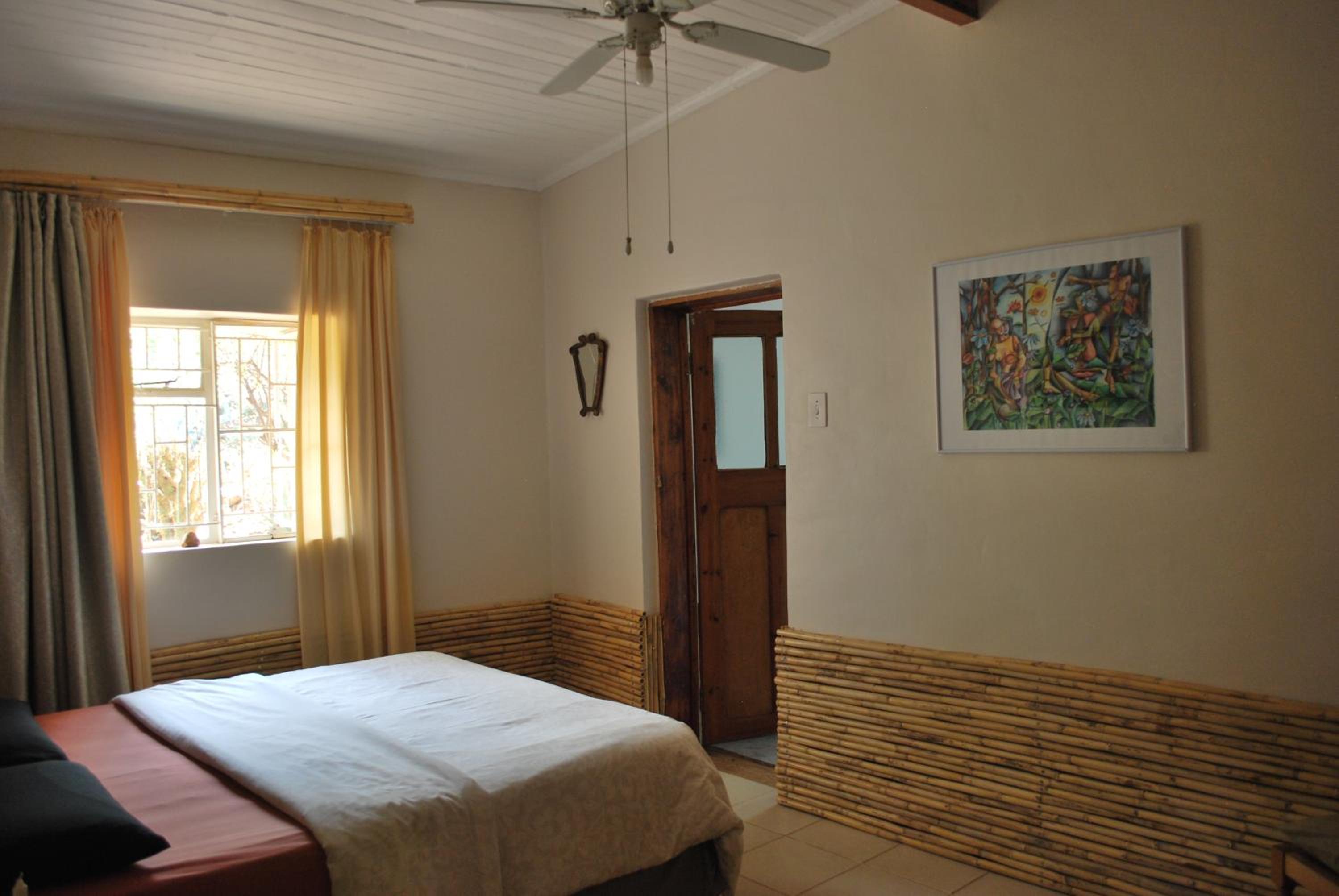 Double Room with Private Bathroom - Photo 5