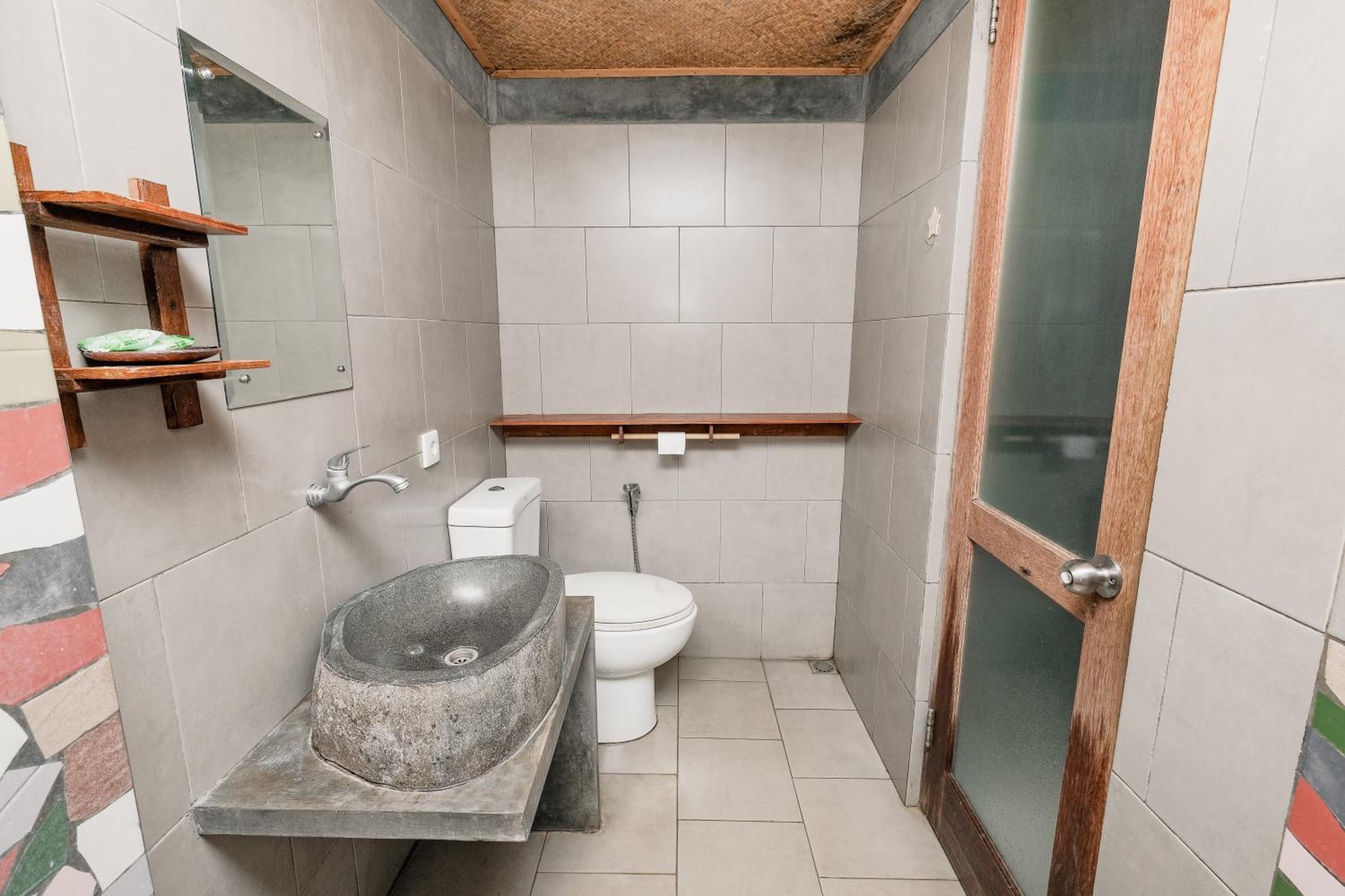 Standard Double Room - Photo 20