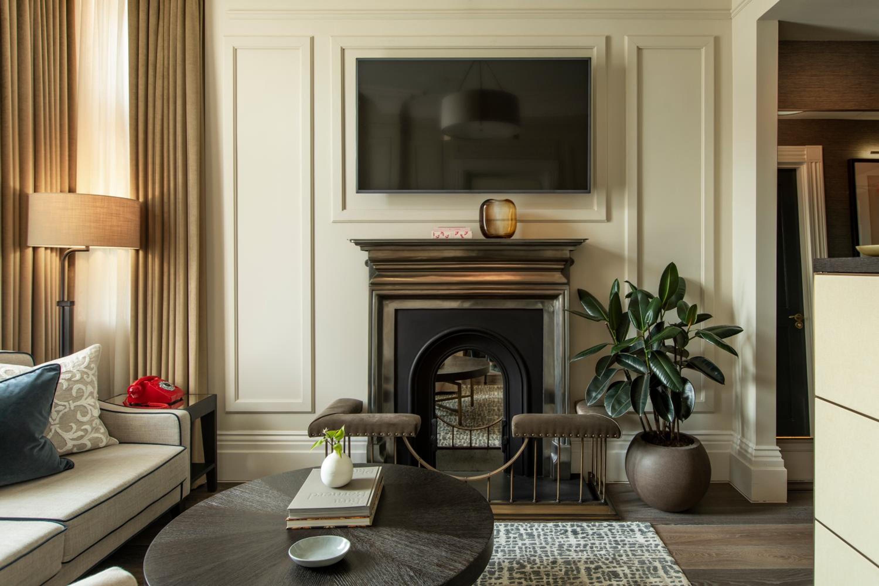 One-Bedroom Suite Park View