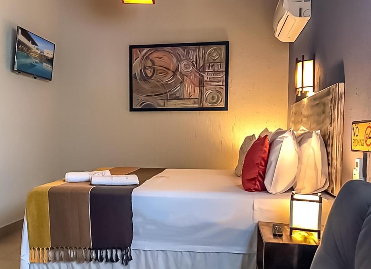 Superior Suite - Photo 5