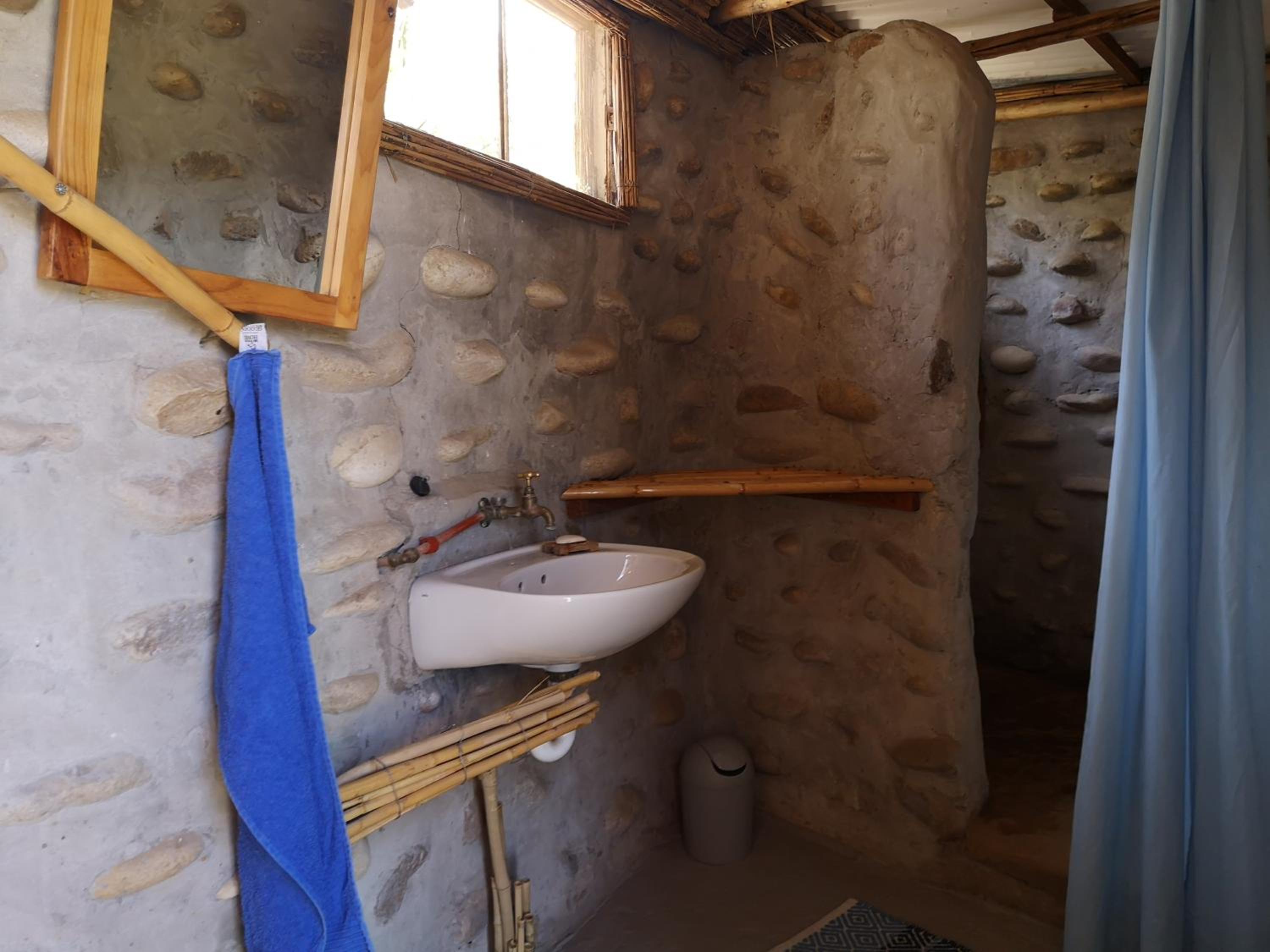 Double Room with Mountain View - Photo 8