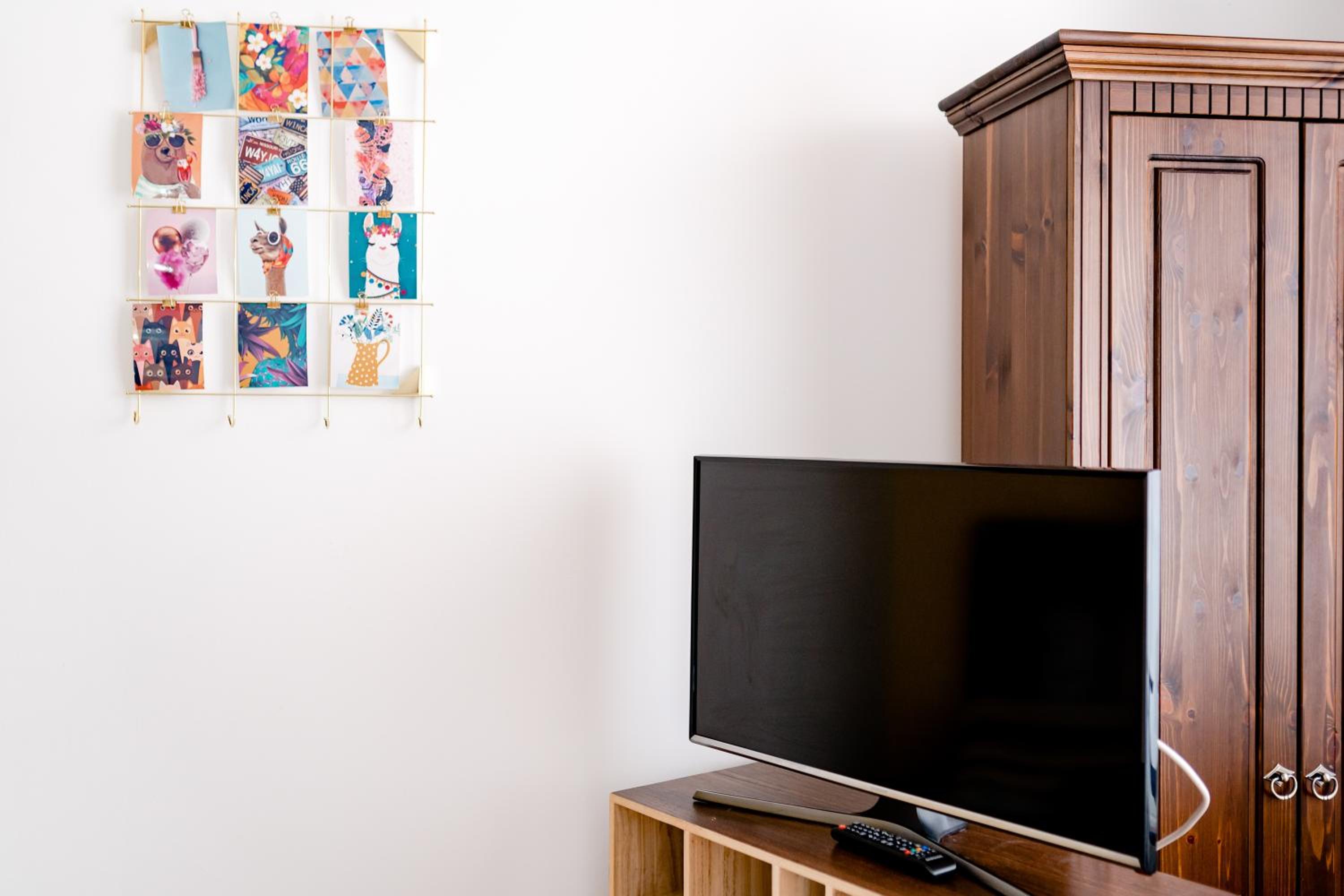 One-Bedroom Apartment (2 Adults) - Photo 30