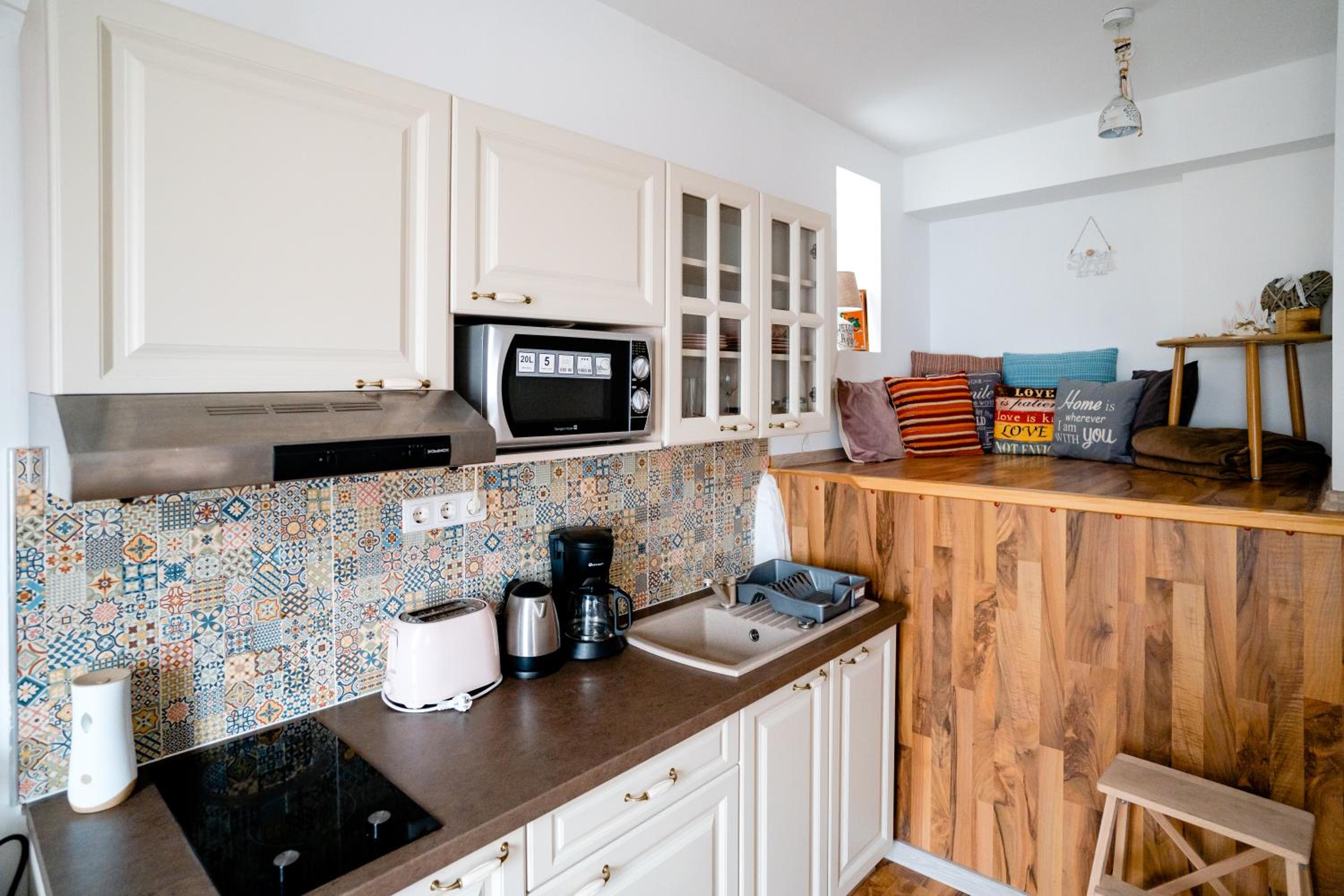 One-Bedroom Apartment (2 Adults) - Photo 31