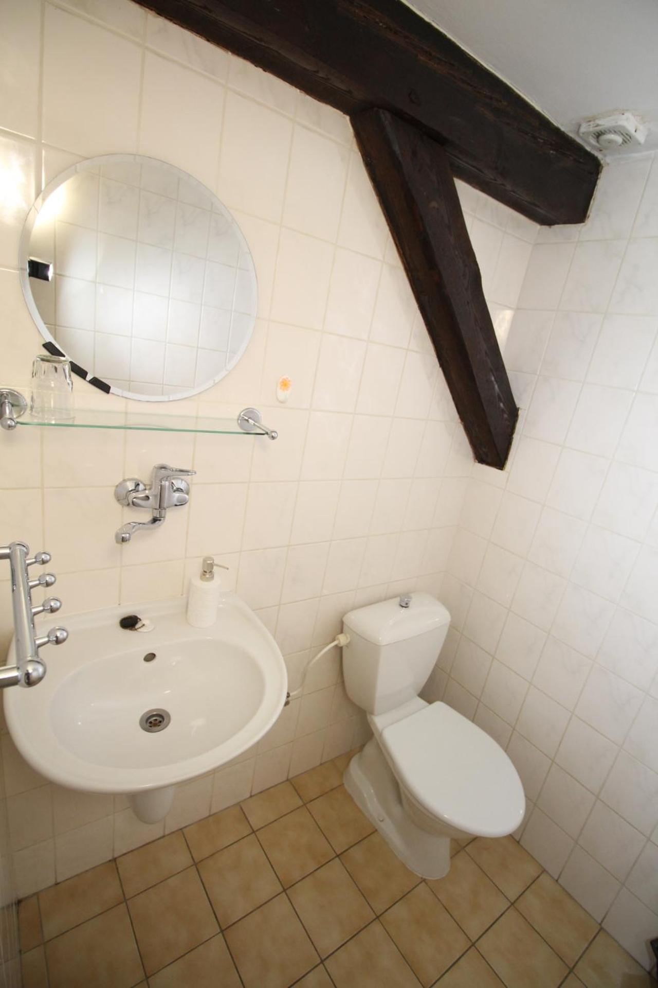 Single Room photo 2