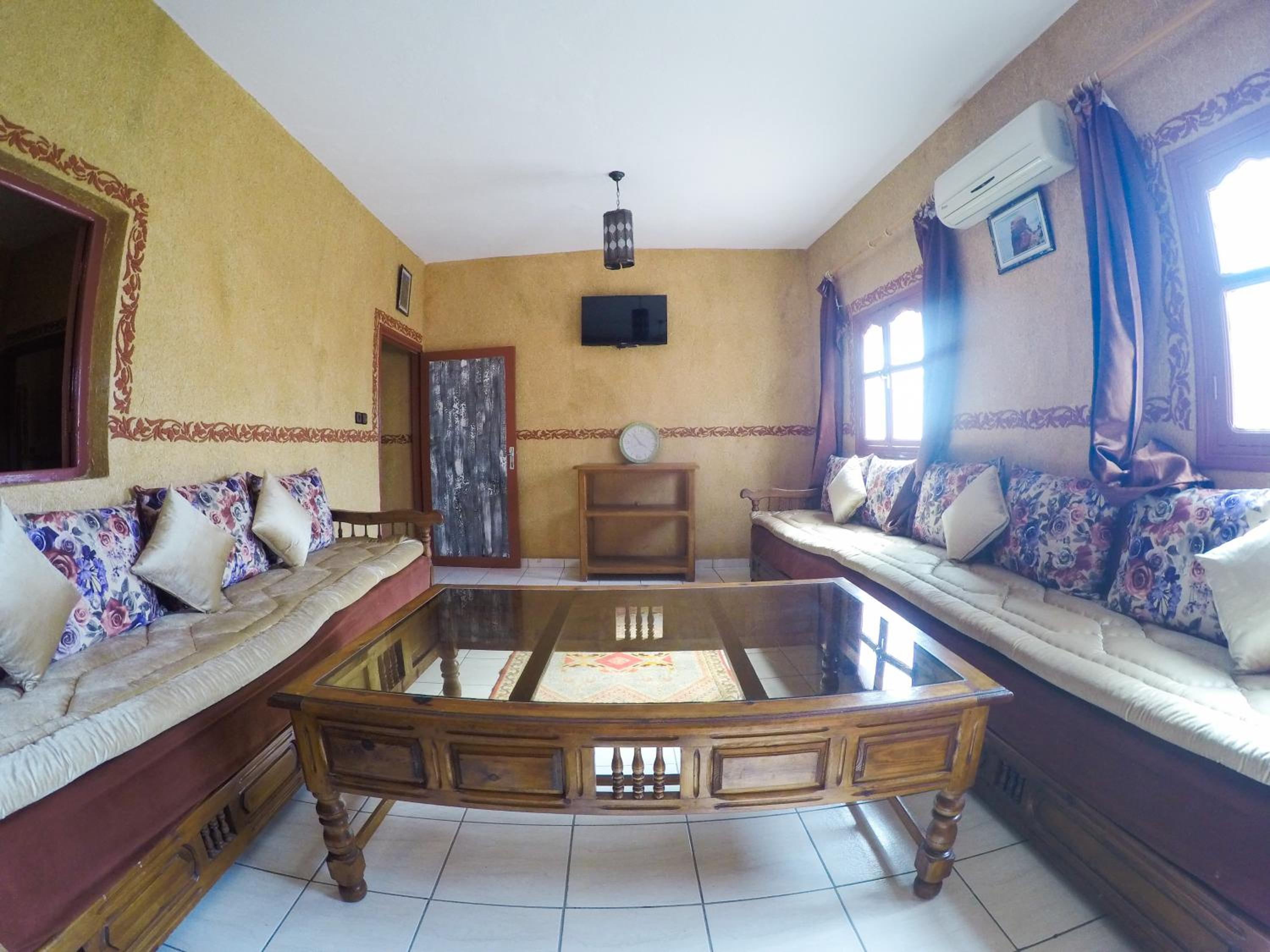 One-Bedroom Apartment - Photo 4
