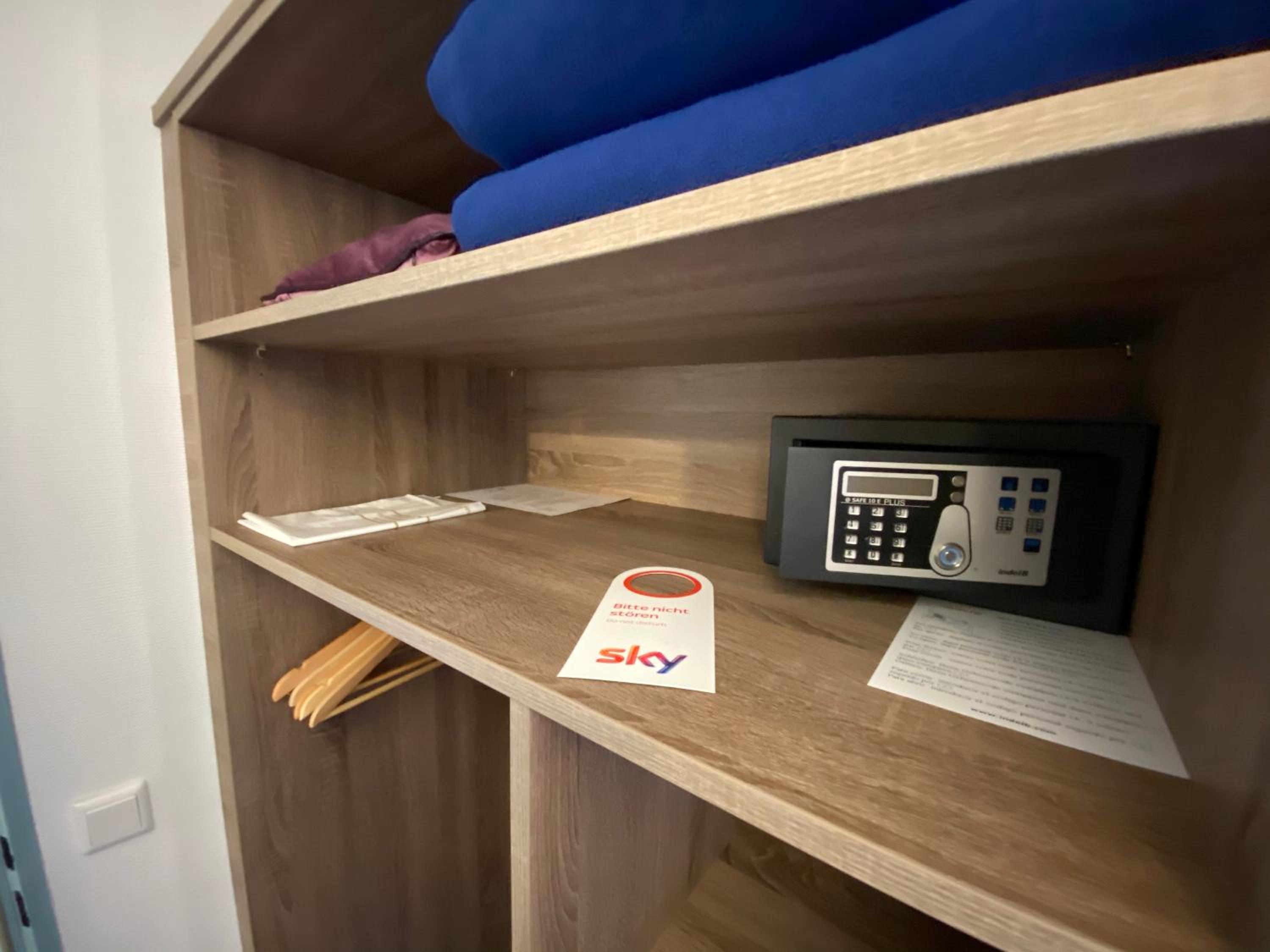 Double Room - Photo 23