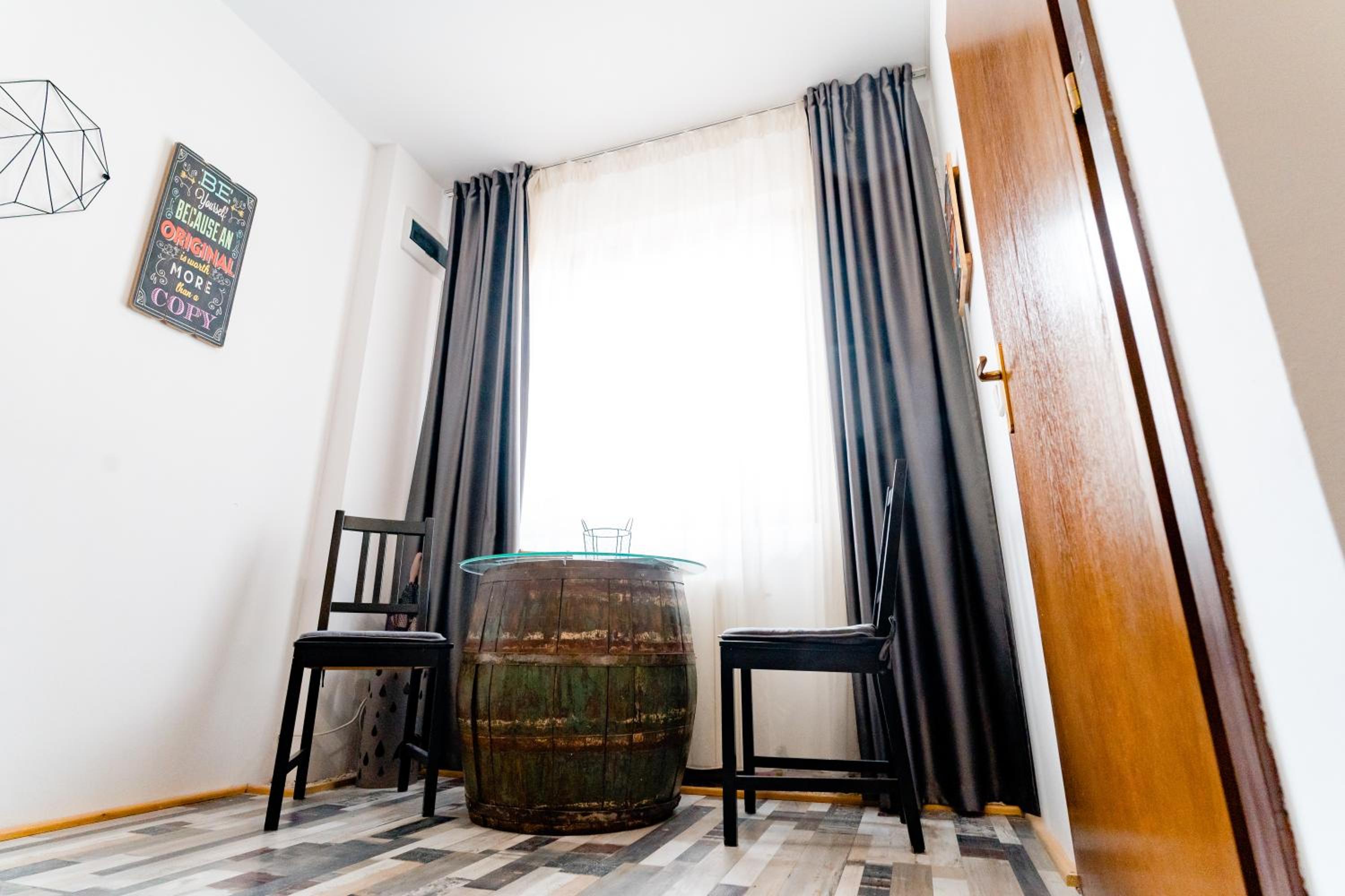 Deluxe Double or Twin Room - Photo 8