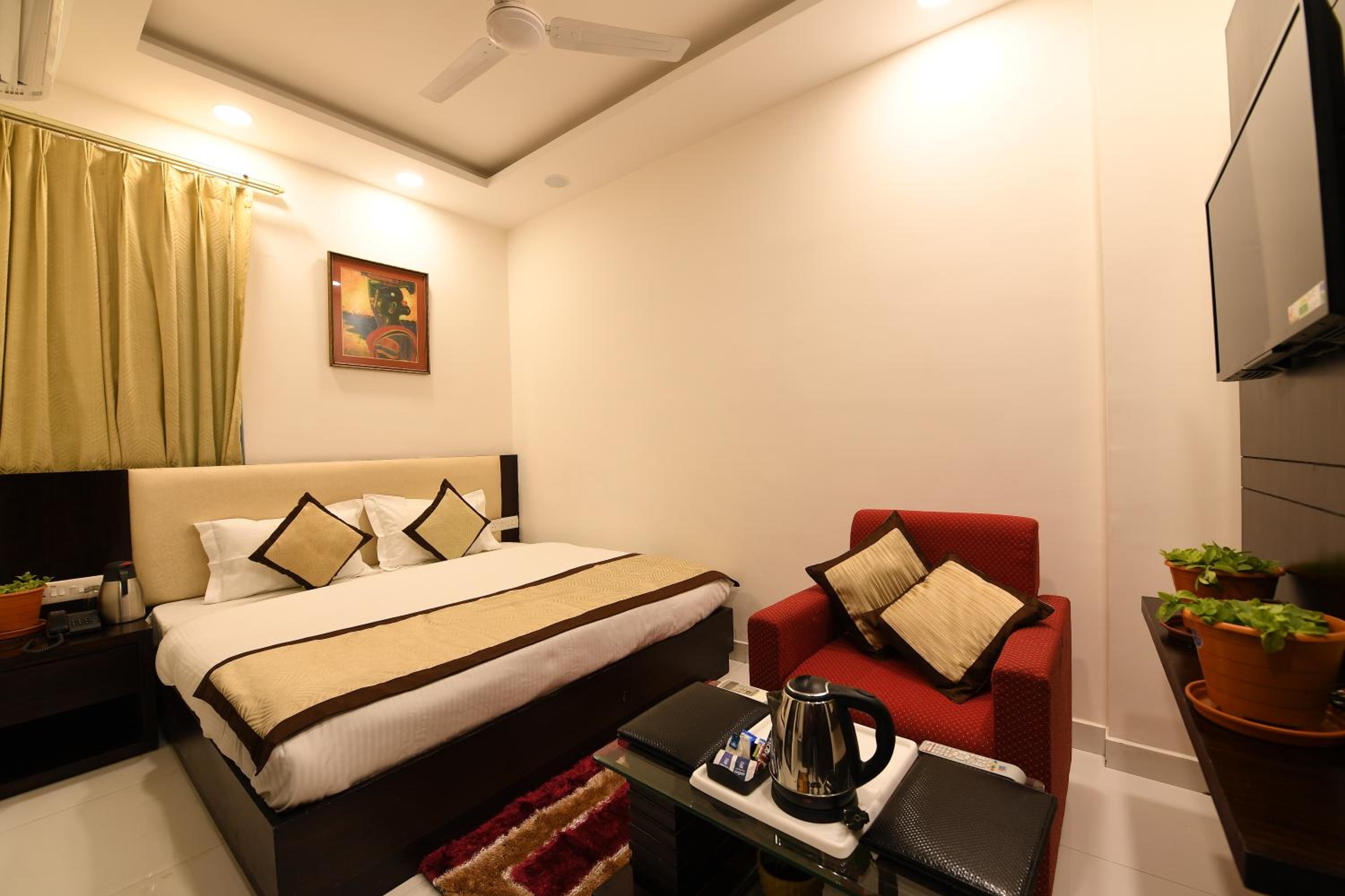 Double Room - Photo 1