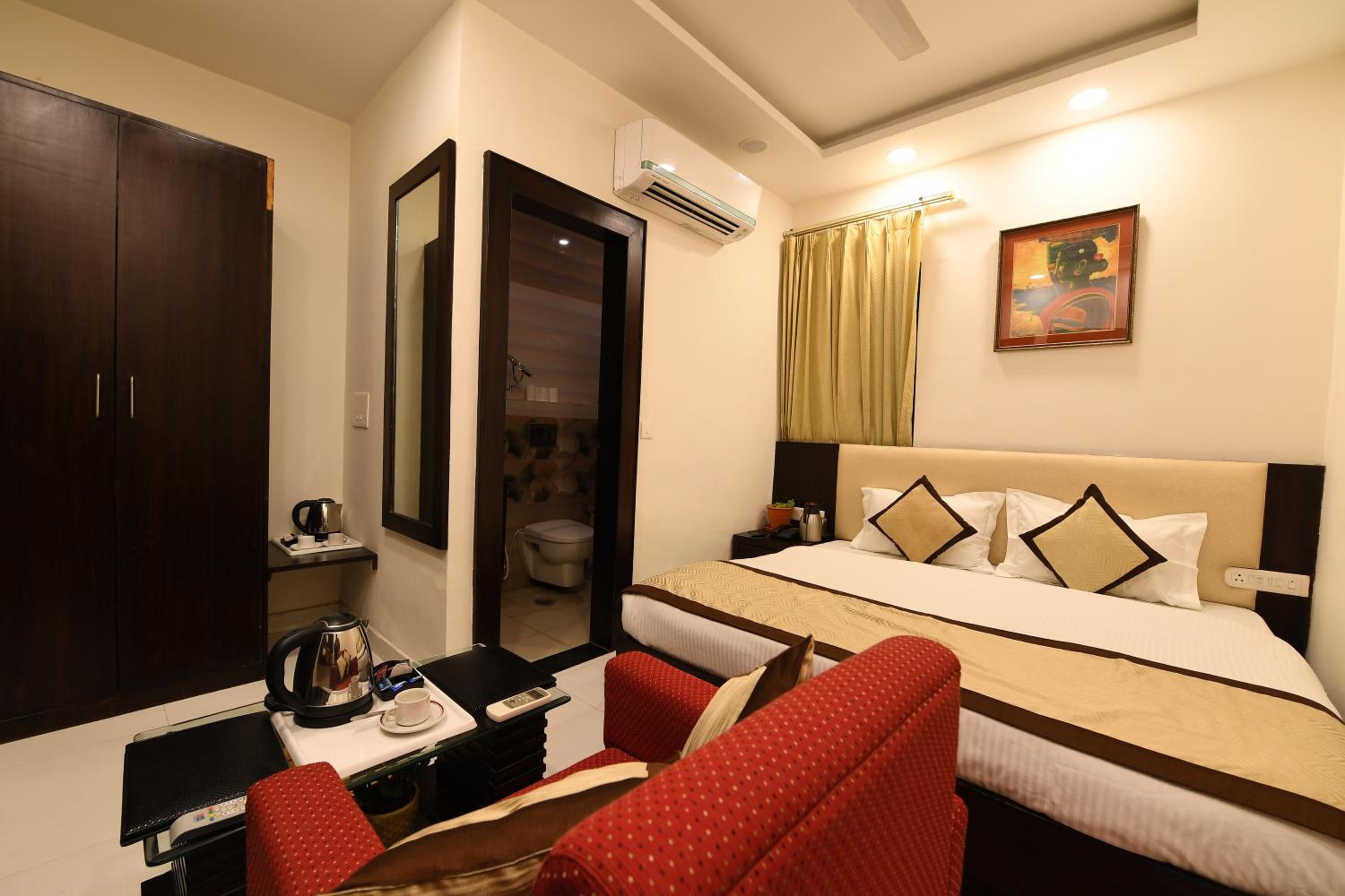 Double Room - Photo 4