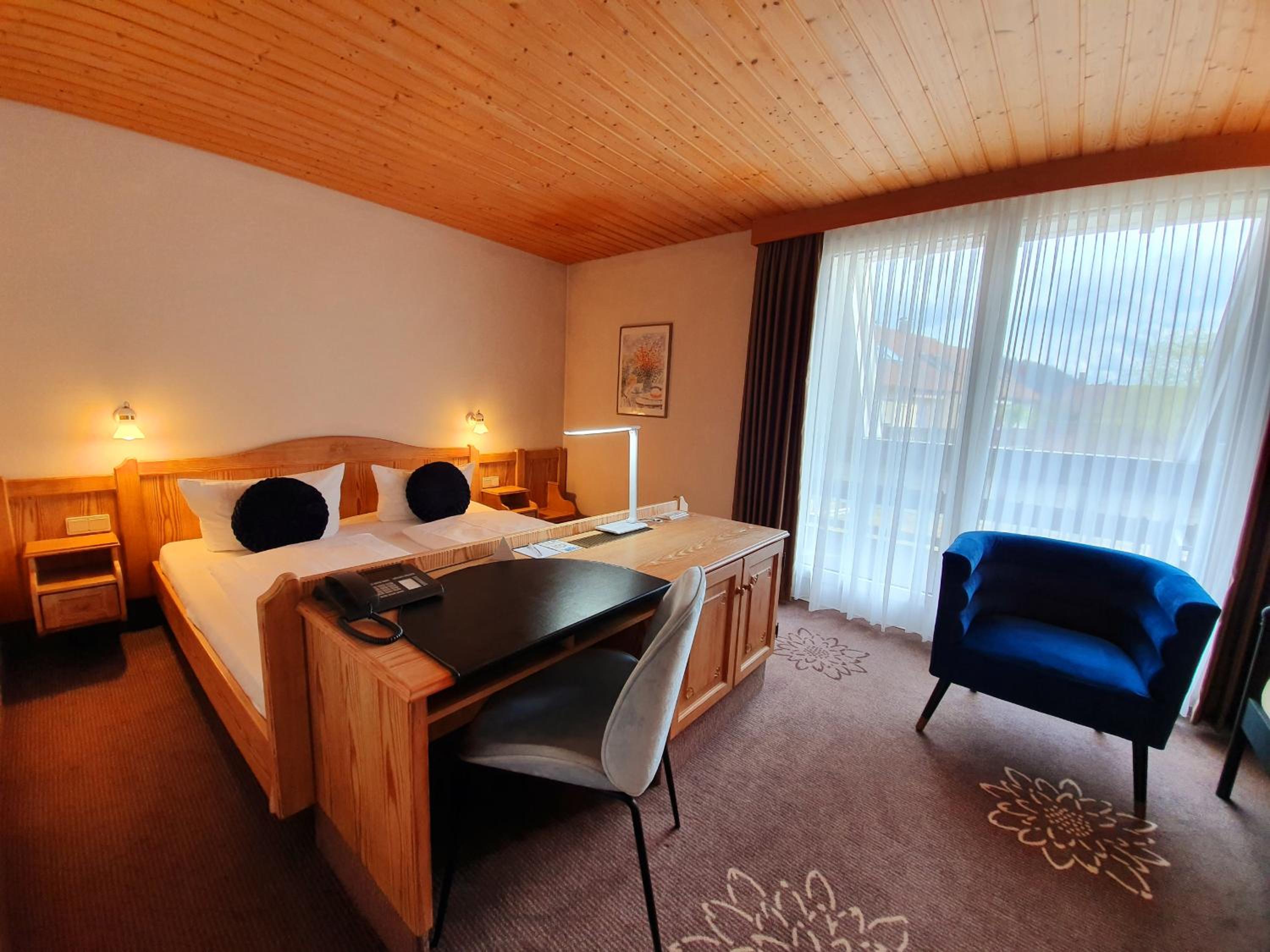 Deluxe Double Room - Photo 18