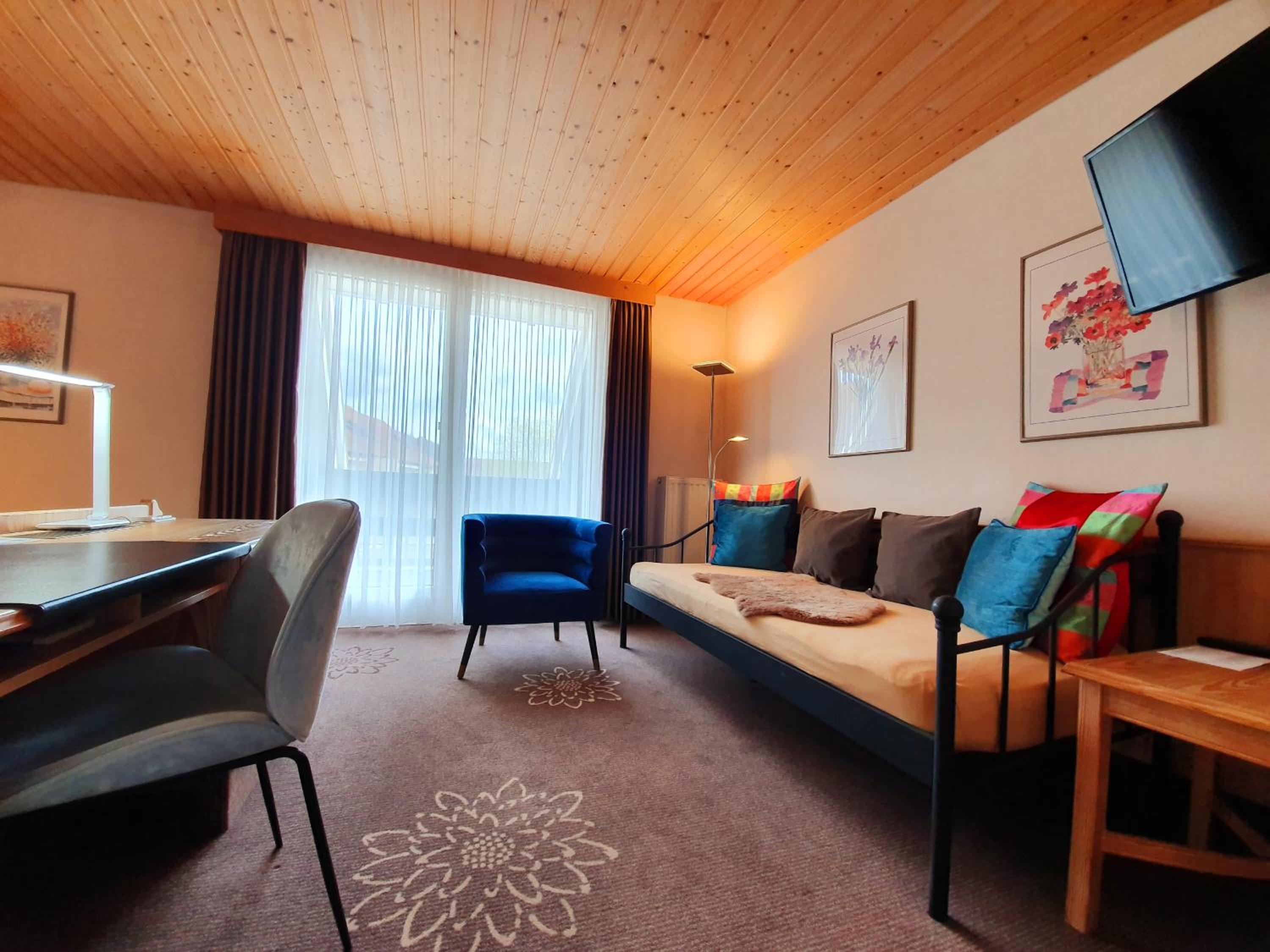 Deluxe Double Room - Photo 19