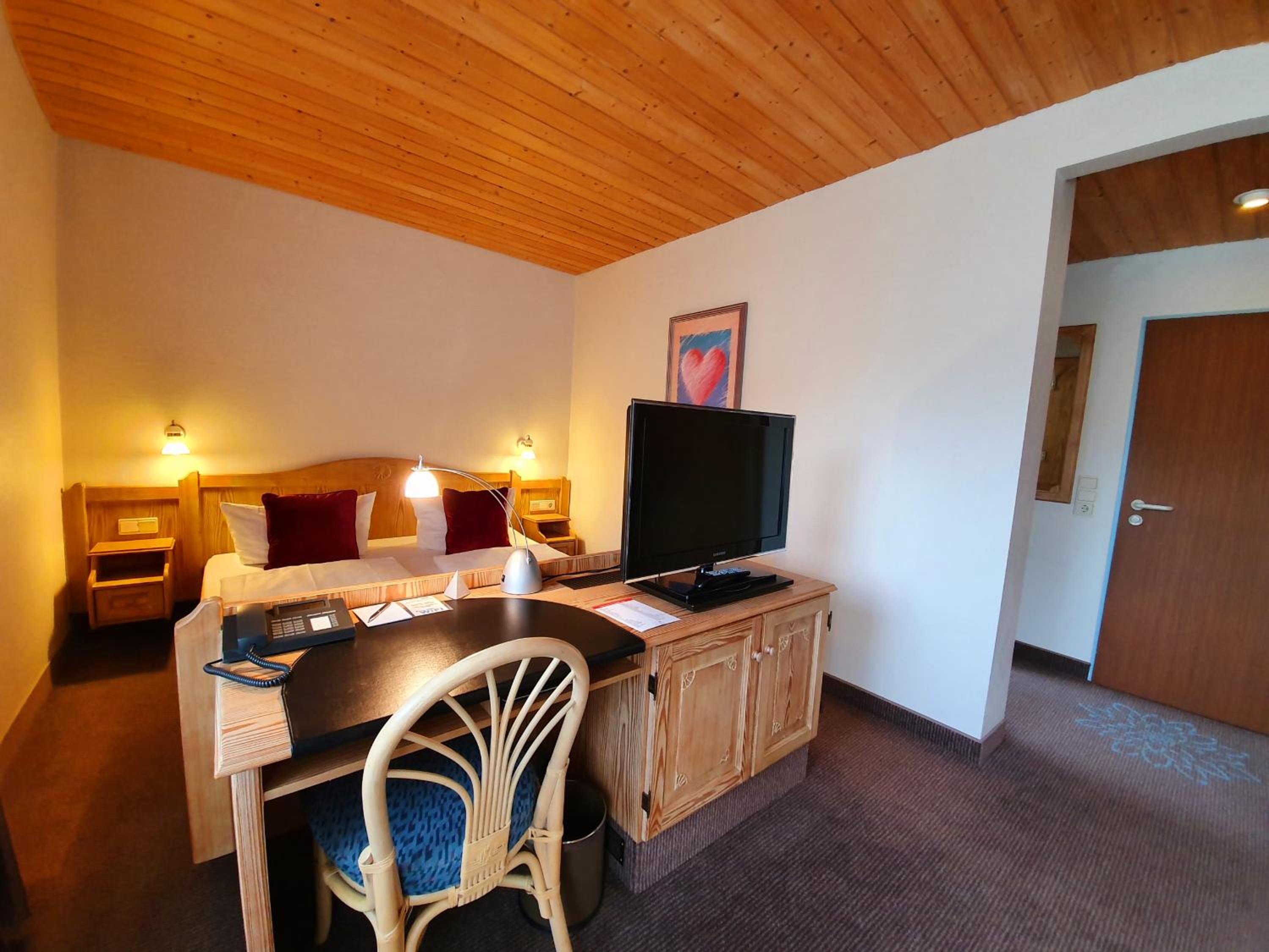 Deluxe Double Room - Photo 2